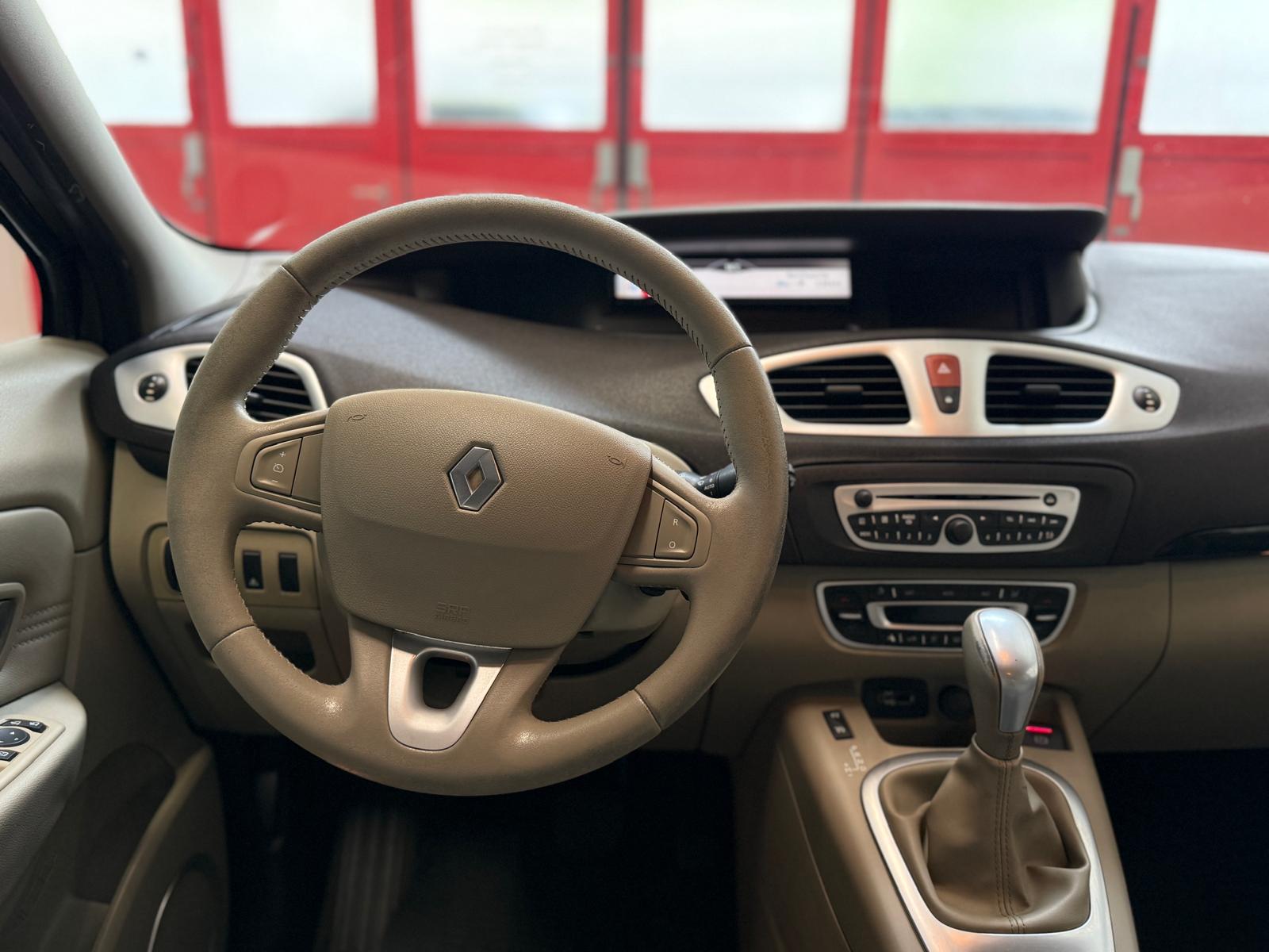 RENAULT Scénic 2.0 16V Expression X-Tronic CVT-image-14
