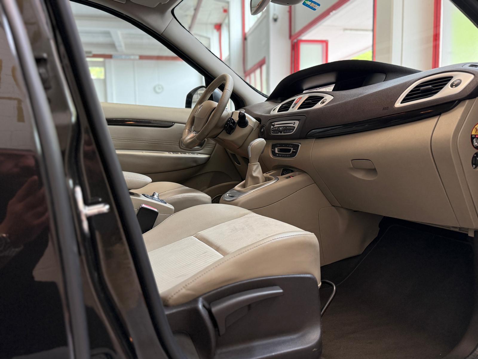 RENAULT Scénic 2.0 16V Expression X-Tronic CVT-image-16