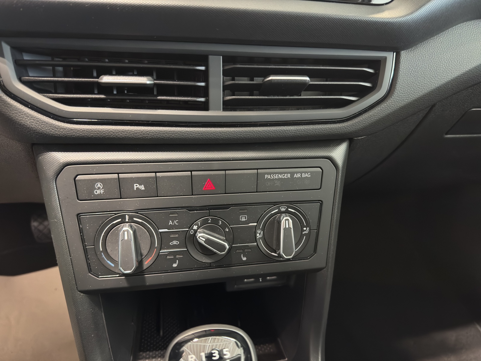 VW T-Cross 1.0 TSI-image-13