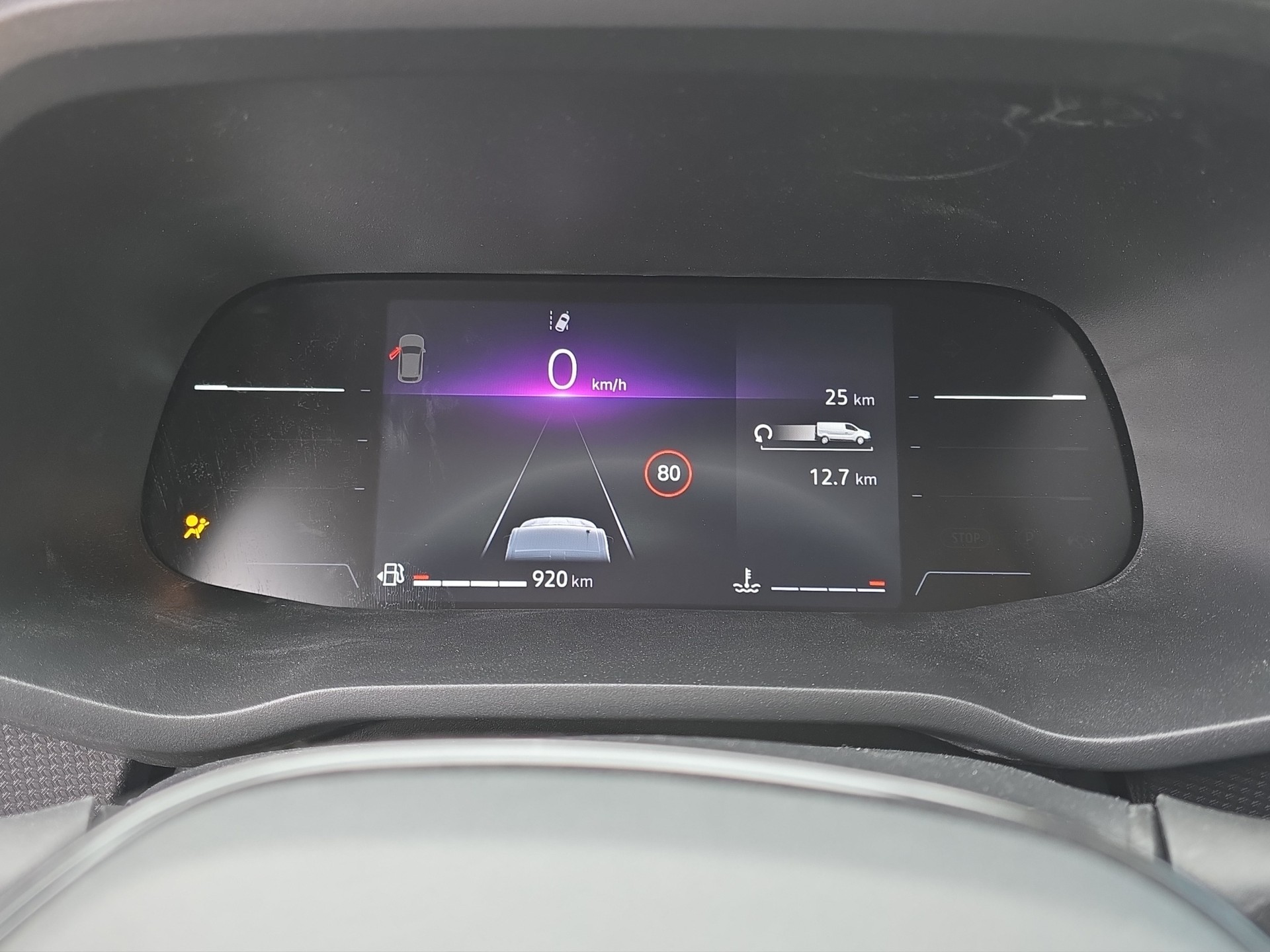 RENAULT Trafic 2.0 Blue dCi110 Pro+ Kuhlfahrzeug L1H1 EN-image-11