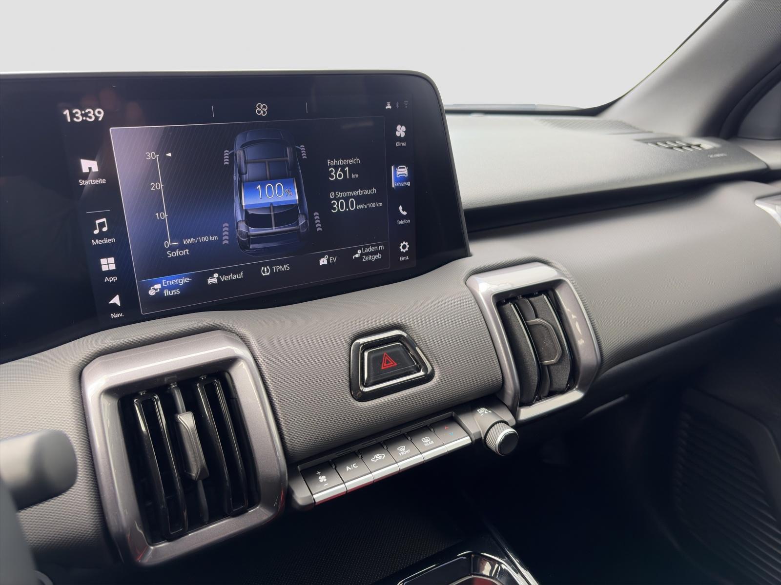 TOYOTA Urban Cruiser Trend AWD-image-12
