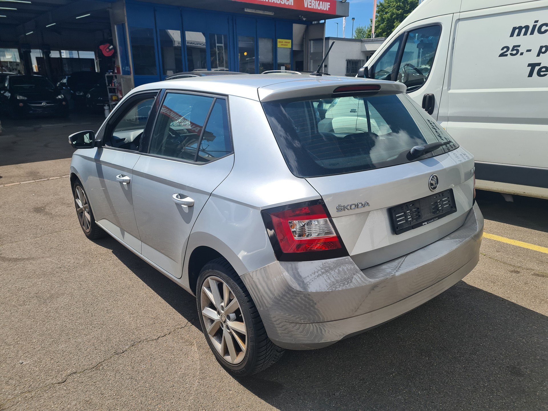 SKODA Fabia 1.2 TSI Active-image-4