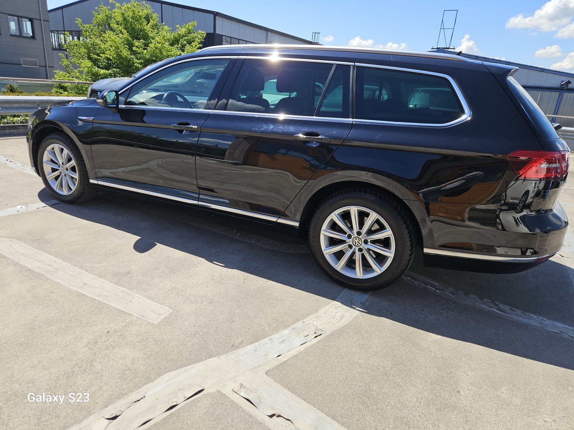 VW Passat Variant 2.0 TDI BMT Highline DSG 4Motion-showroom-element-1