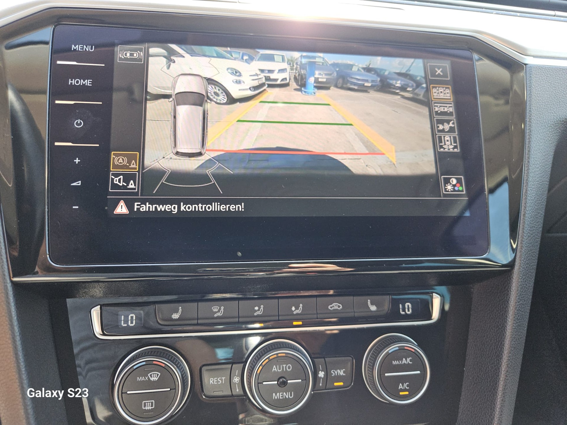 VW Passat Variant 2.0 TDI BMT Highline DSG 4Motion-image-11