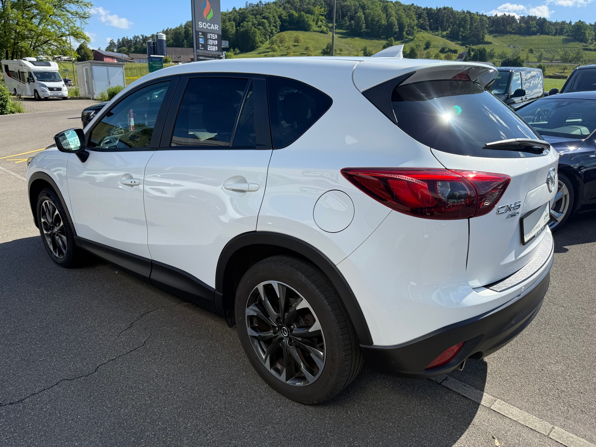MAZDA CX-5 2.5 Revolution AWD Skyactive-G Automatic-image-4