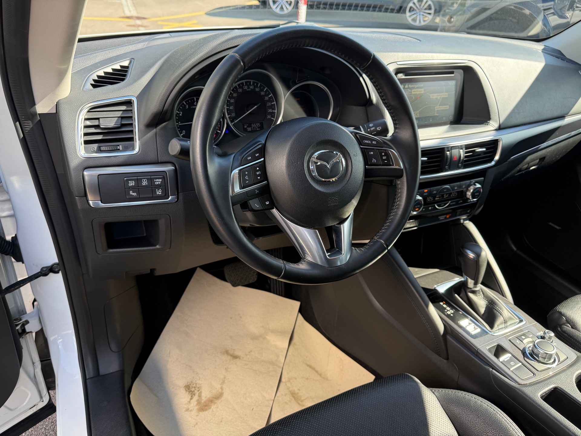 MAZDA CX-5 2.5 Revolution AWD Skyactive-G Automatic-image-9