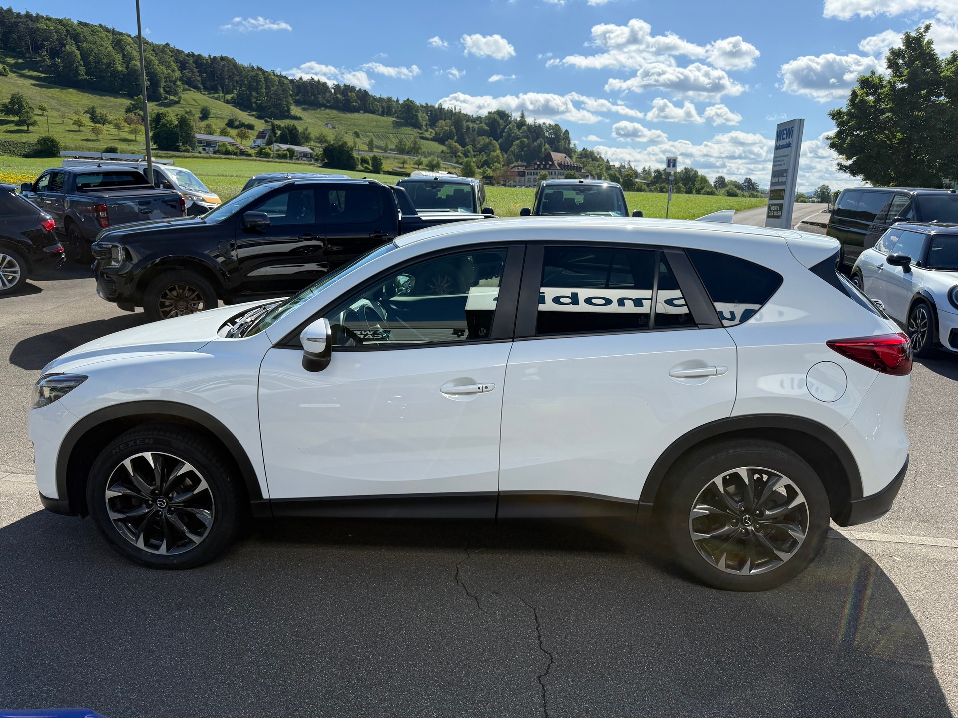 MAZDA CX-5 2.5 Revolution AWD Skyactive-G Automatic-showroom-element-3