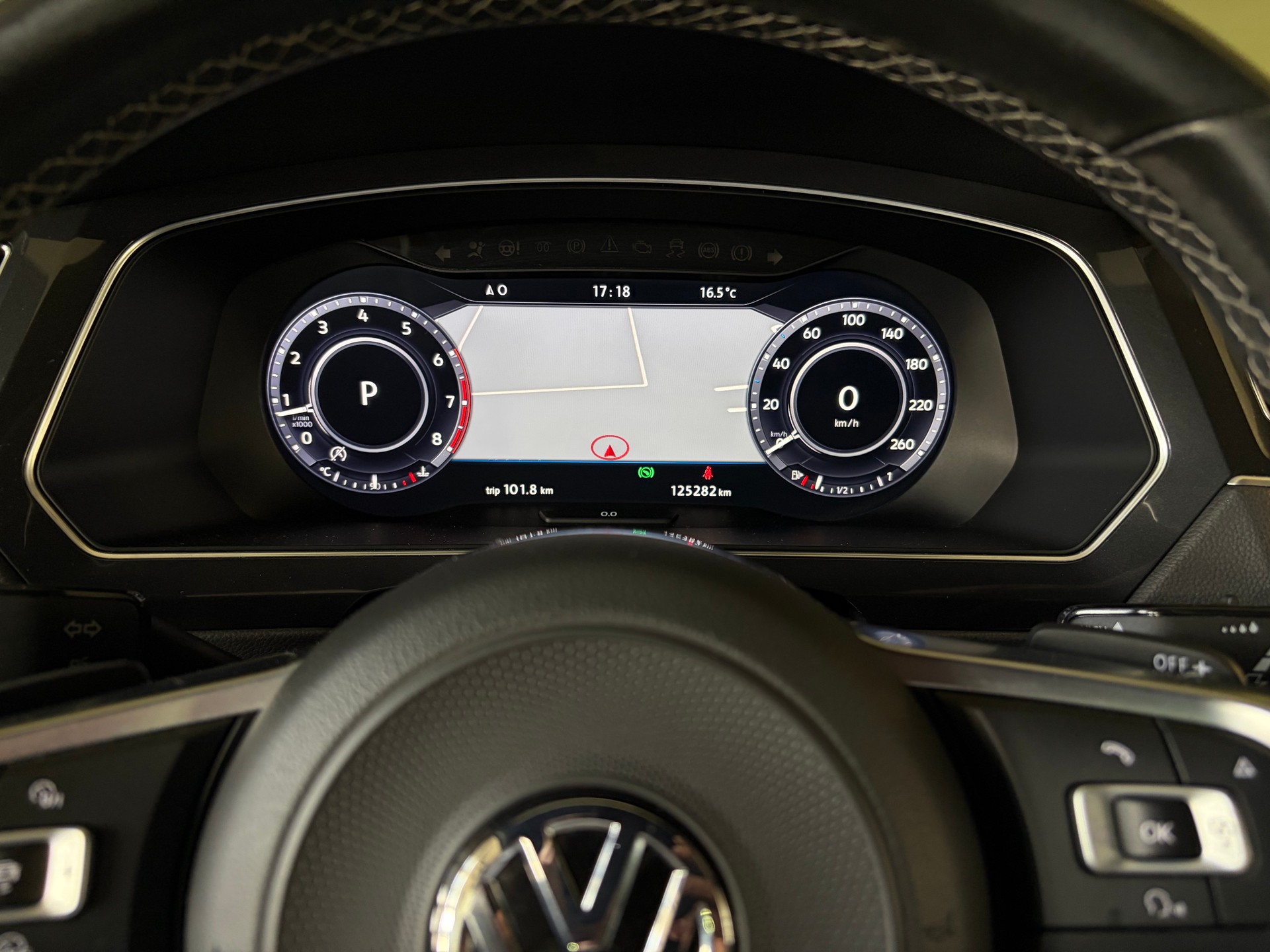 VW Tiguan 2.0TSI Highline 4Motion DSG***R-Line***-image-13