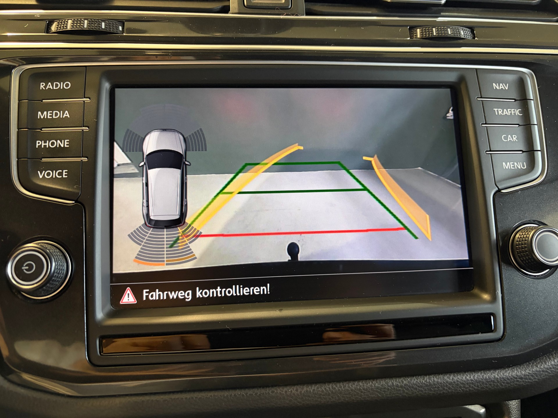 VW Tiguan 2.0TSI Highline 4Motion DSG***R-Line***-image-6