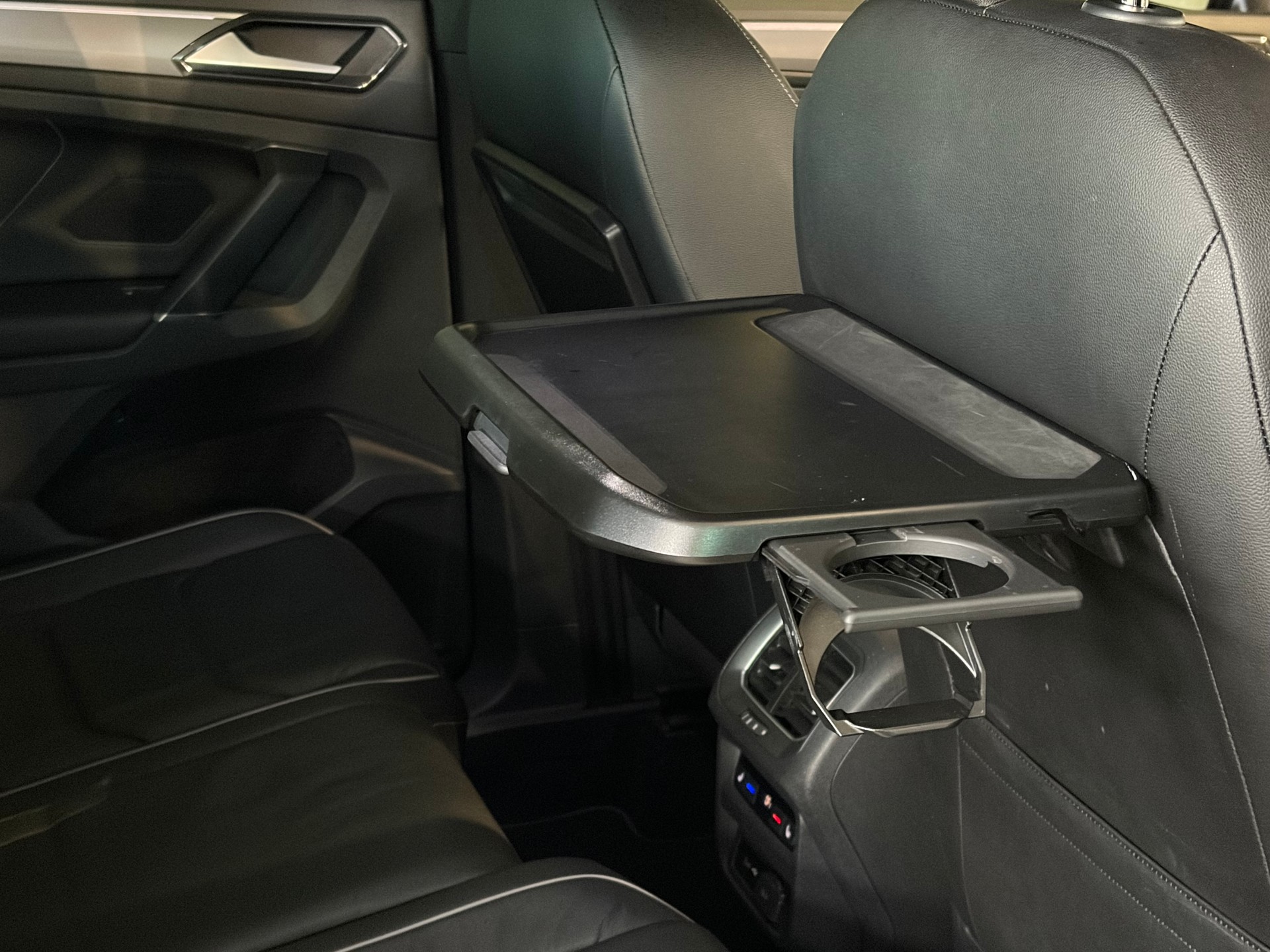 VW Tiguan 2.0TSI Highline 4Motion DSG***R-Line***-image-12