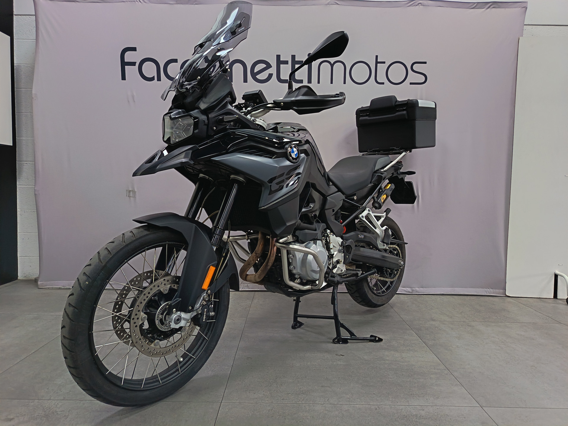 BMW F 850 GS Triple Black *** Bridable A2 ***-showroom-element-2