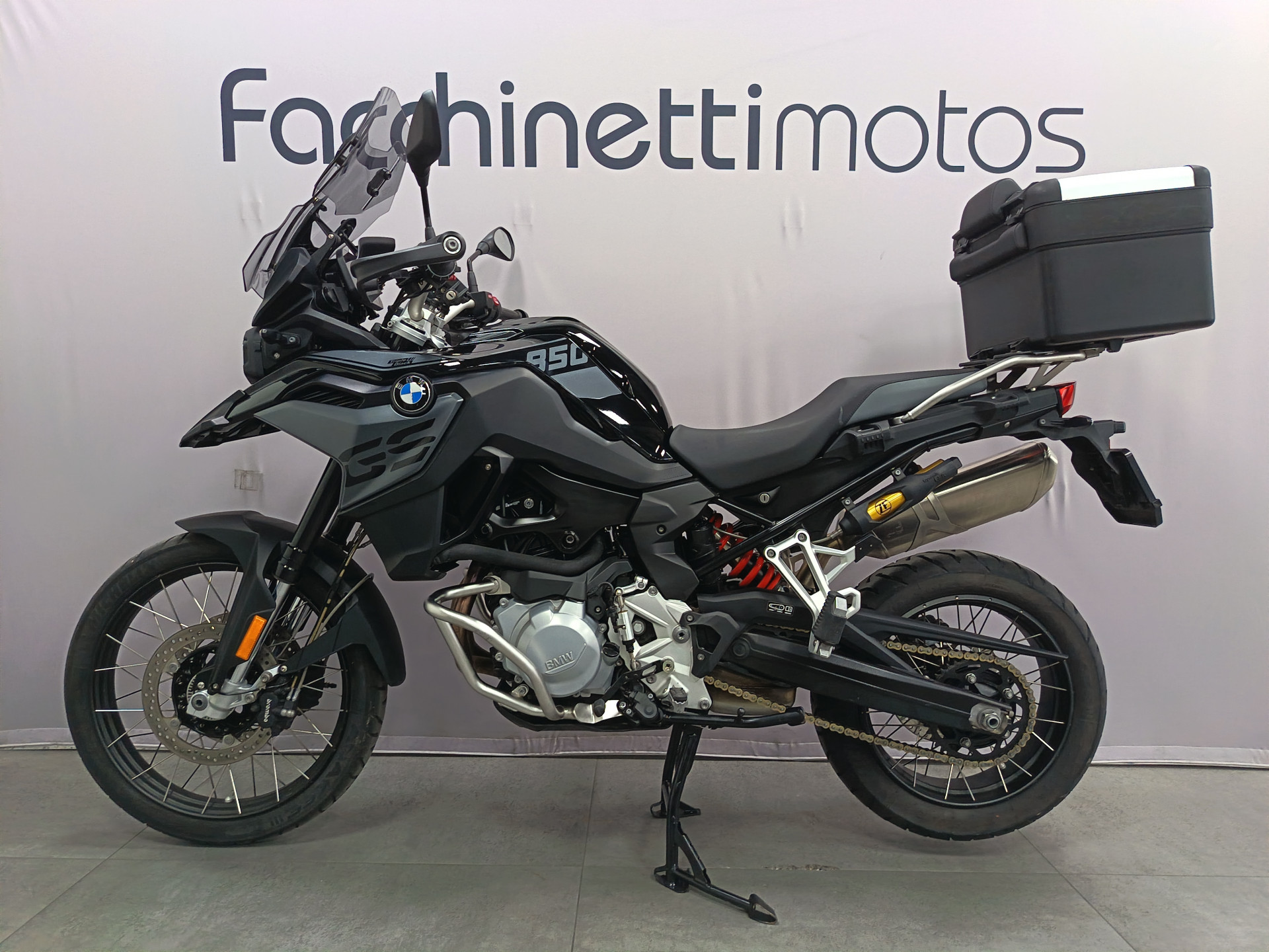 BMW F 850 GS Triple Black *** Bridable A2 ***-showroom-element-3