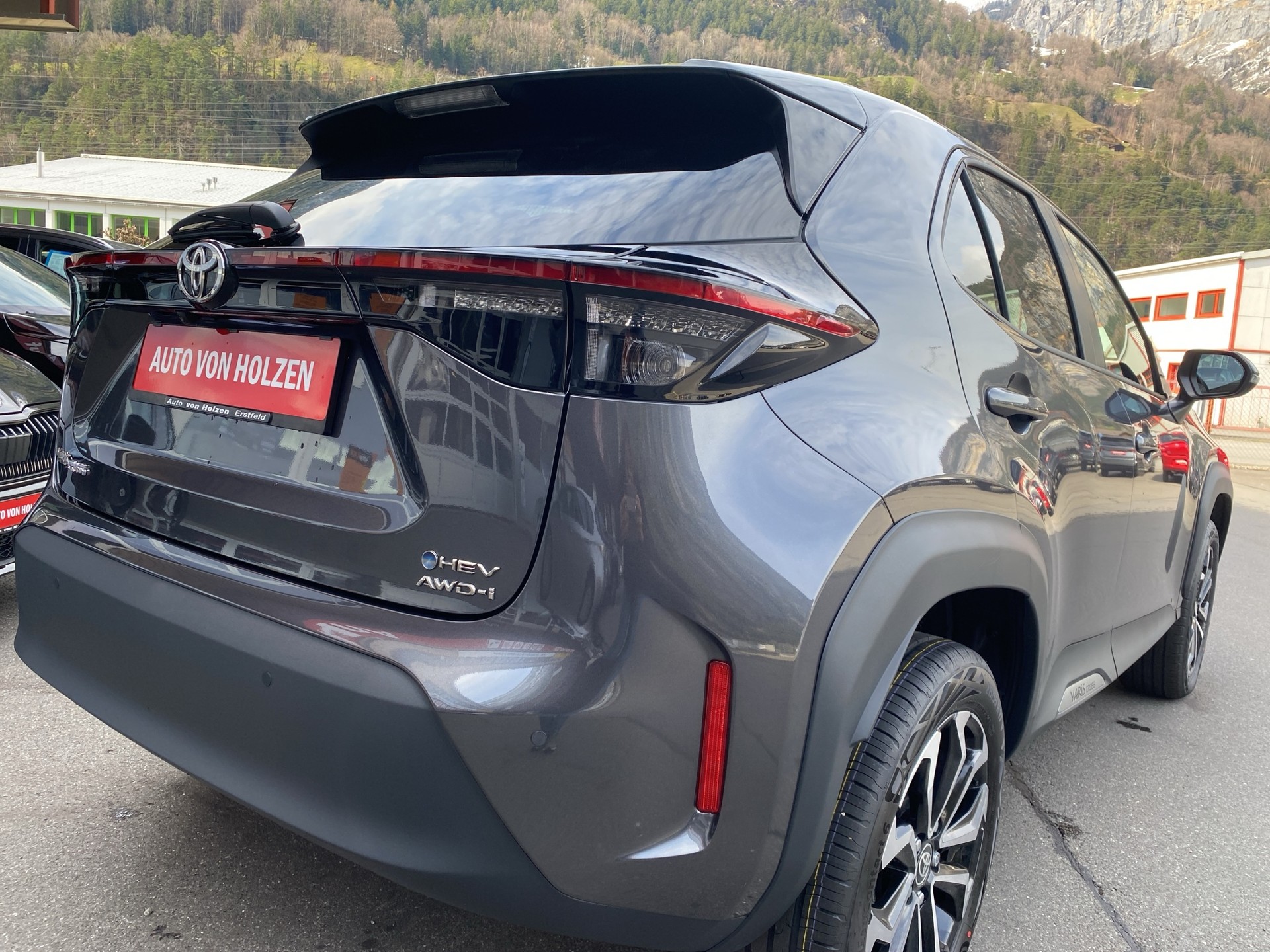 TOYOTA Yaris Cross 1.5 Trend AWDi e-CVT-image-23