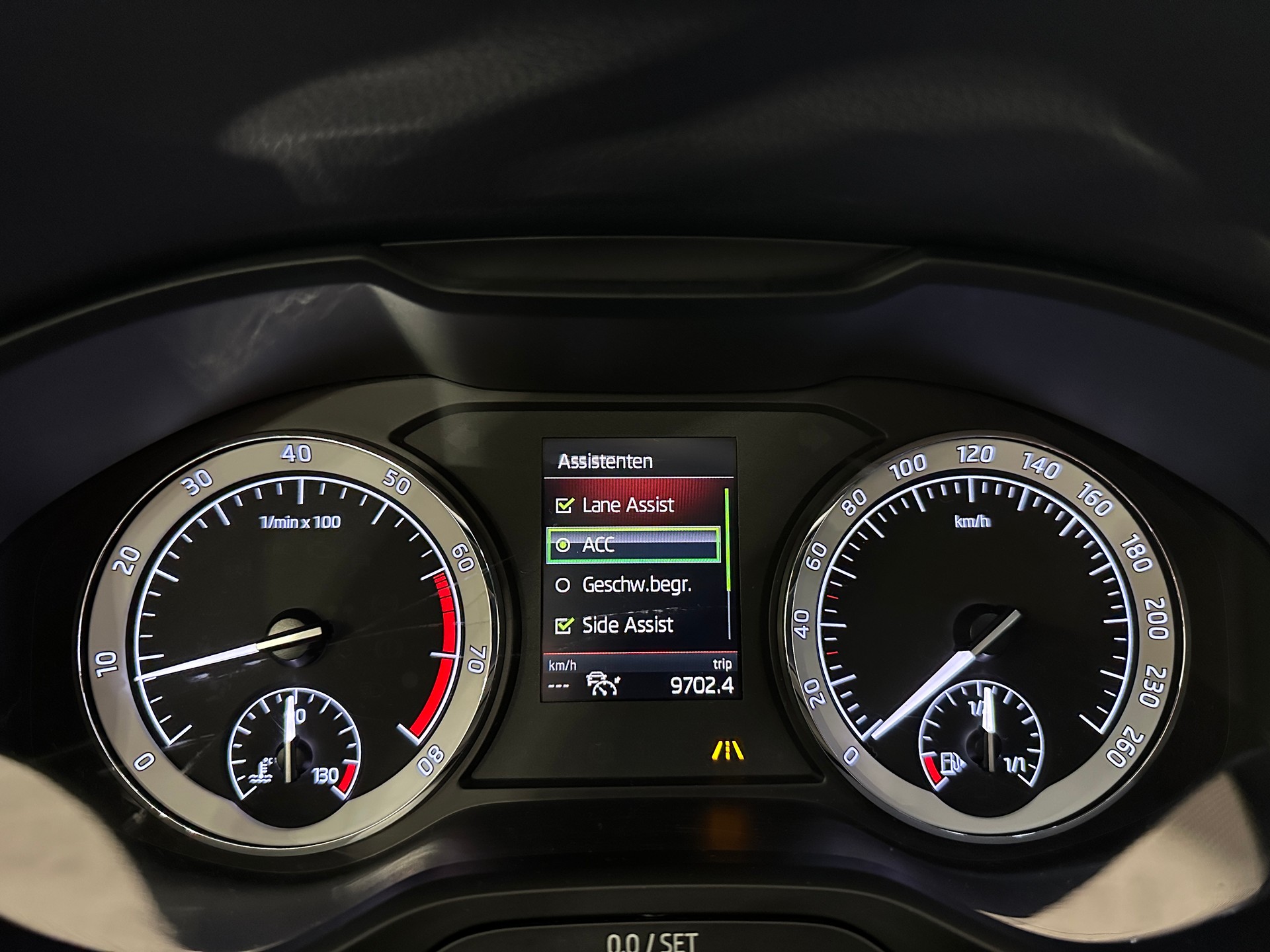 SKODA Karoq 2.0 TSI SportLine 4x4 DSG-image-24