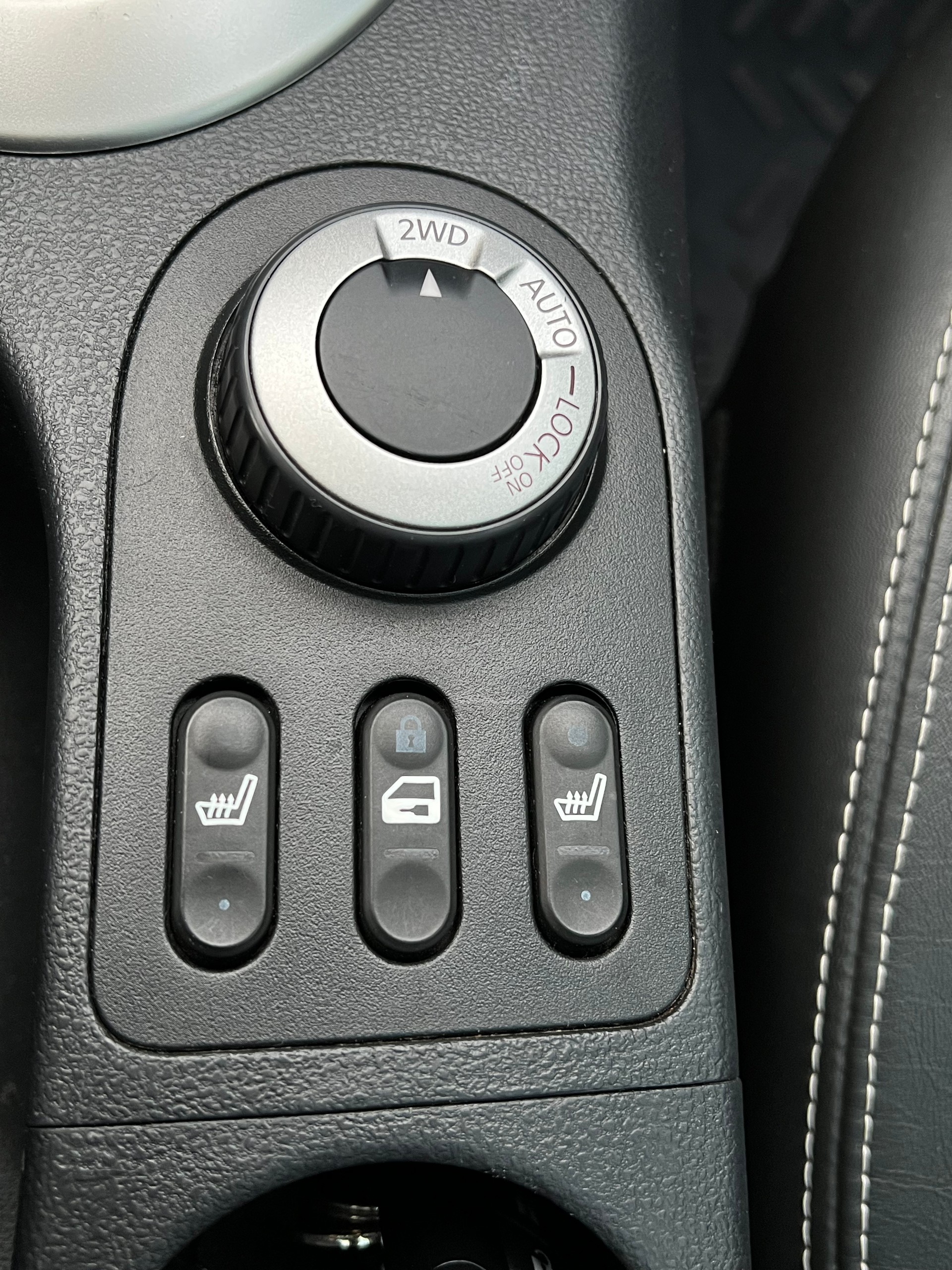 NISSAN 2.0 16V dCi 360 4x4-image-8