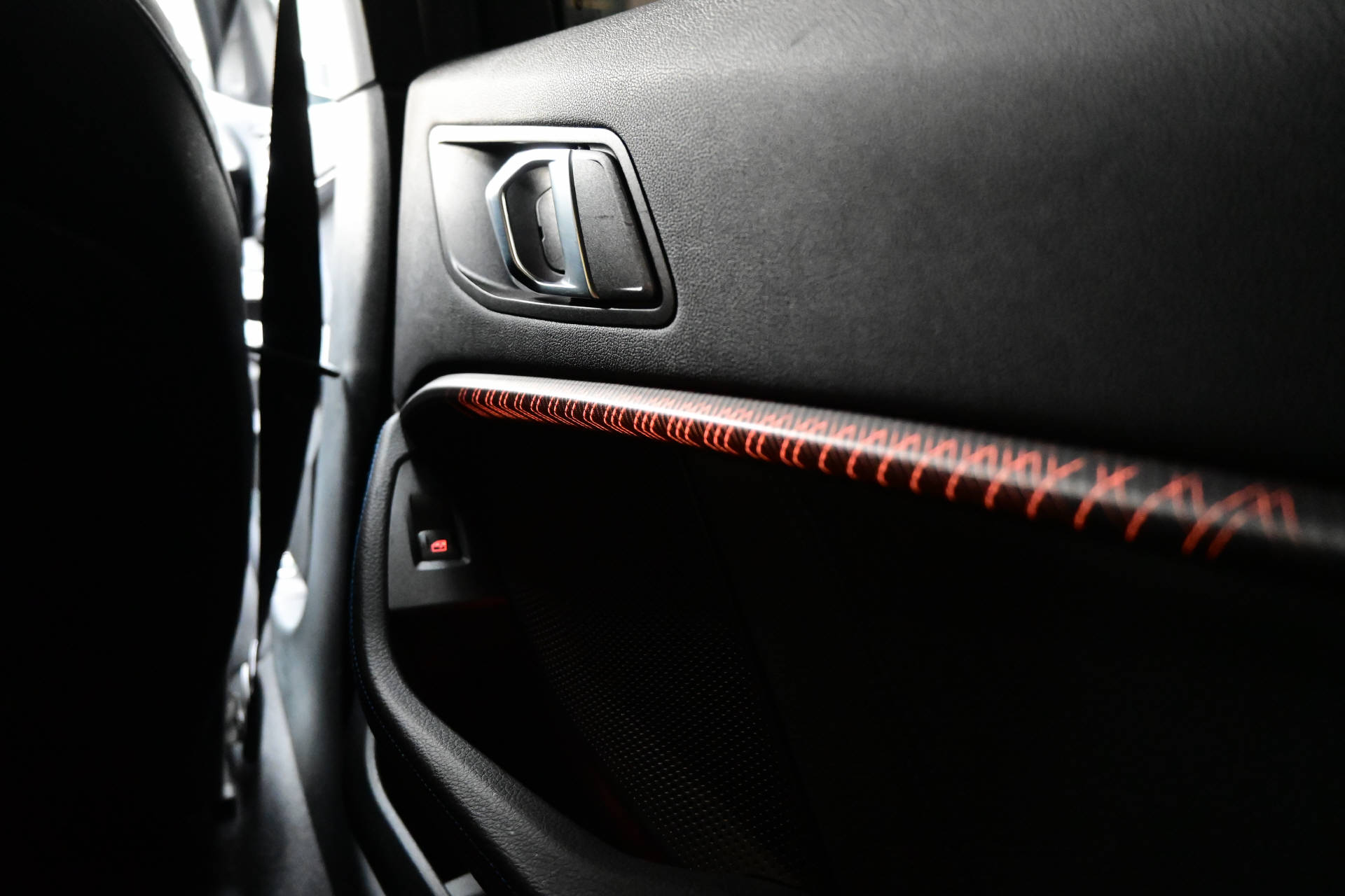 BMW M135i xDrive **M-Performance**-image-18