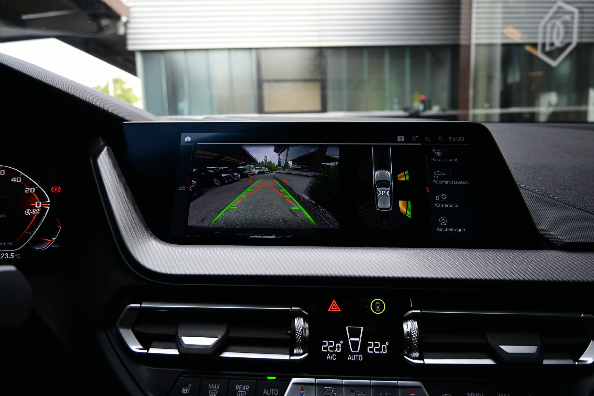 BMW M135i xDrive **M-Performance**-image-19
