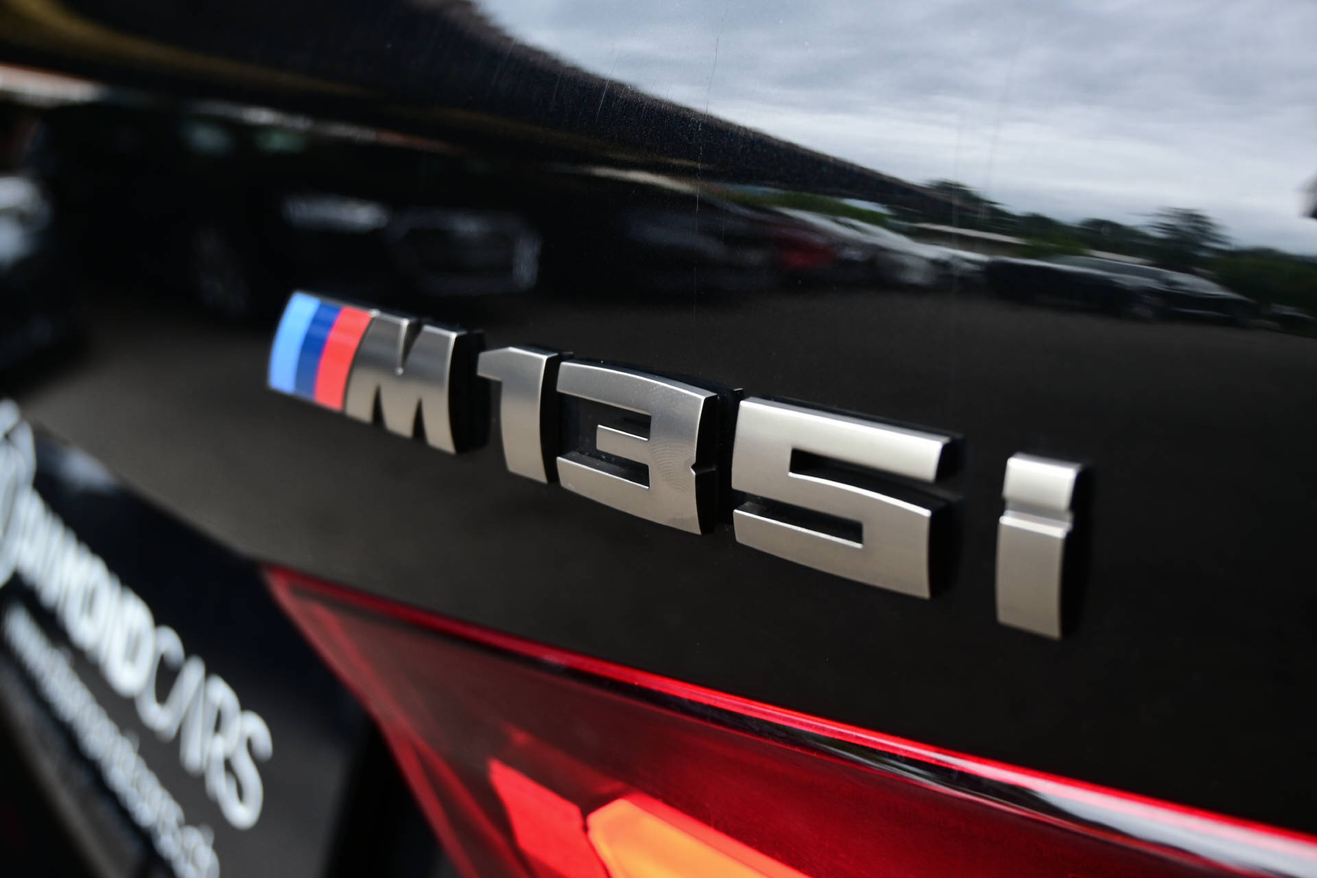 BMW M135i xDrive **M-Performance**-image-8