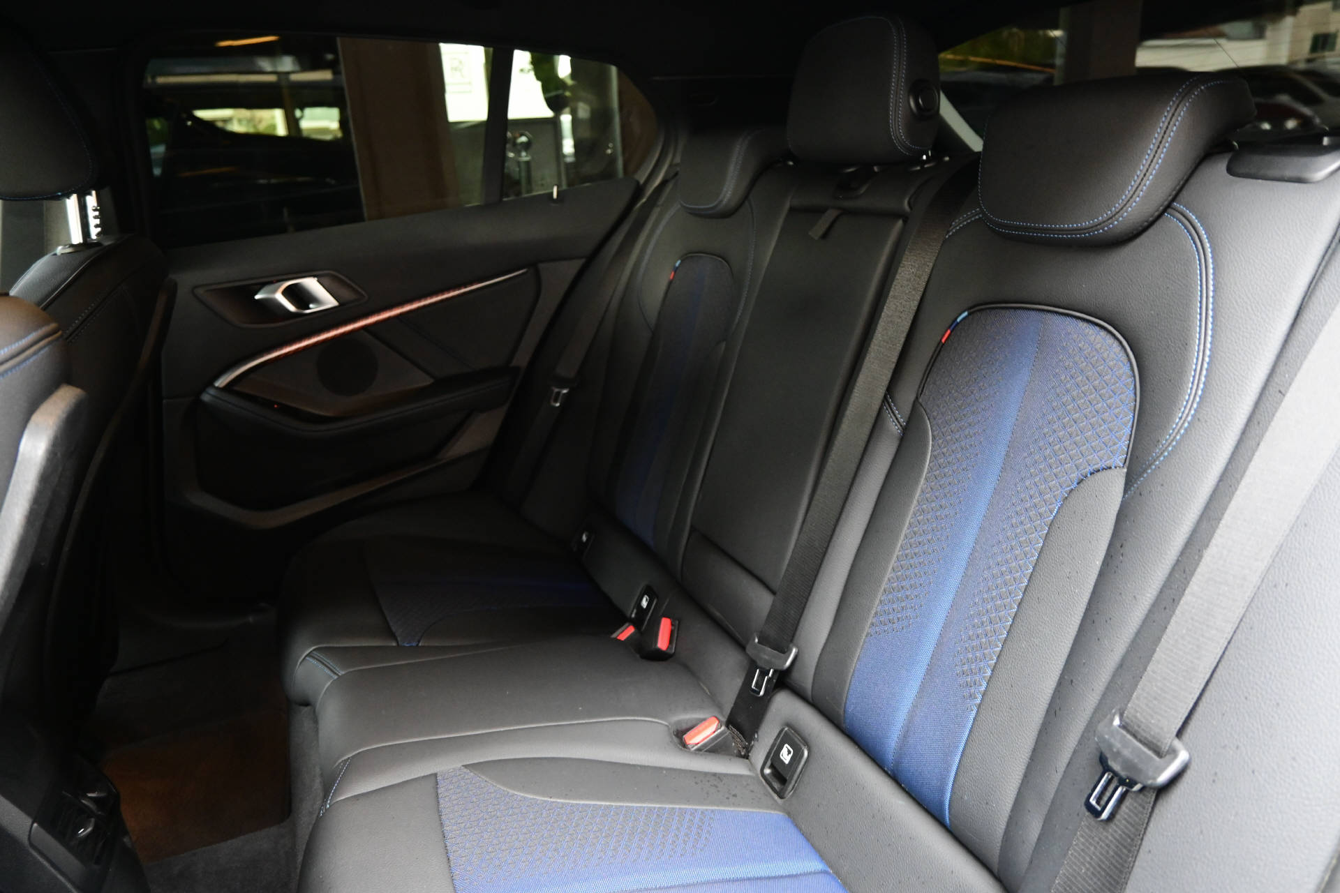 BMW M135i xDrive **M-Performance**-image-20