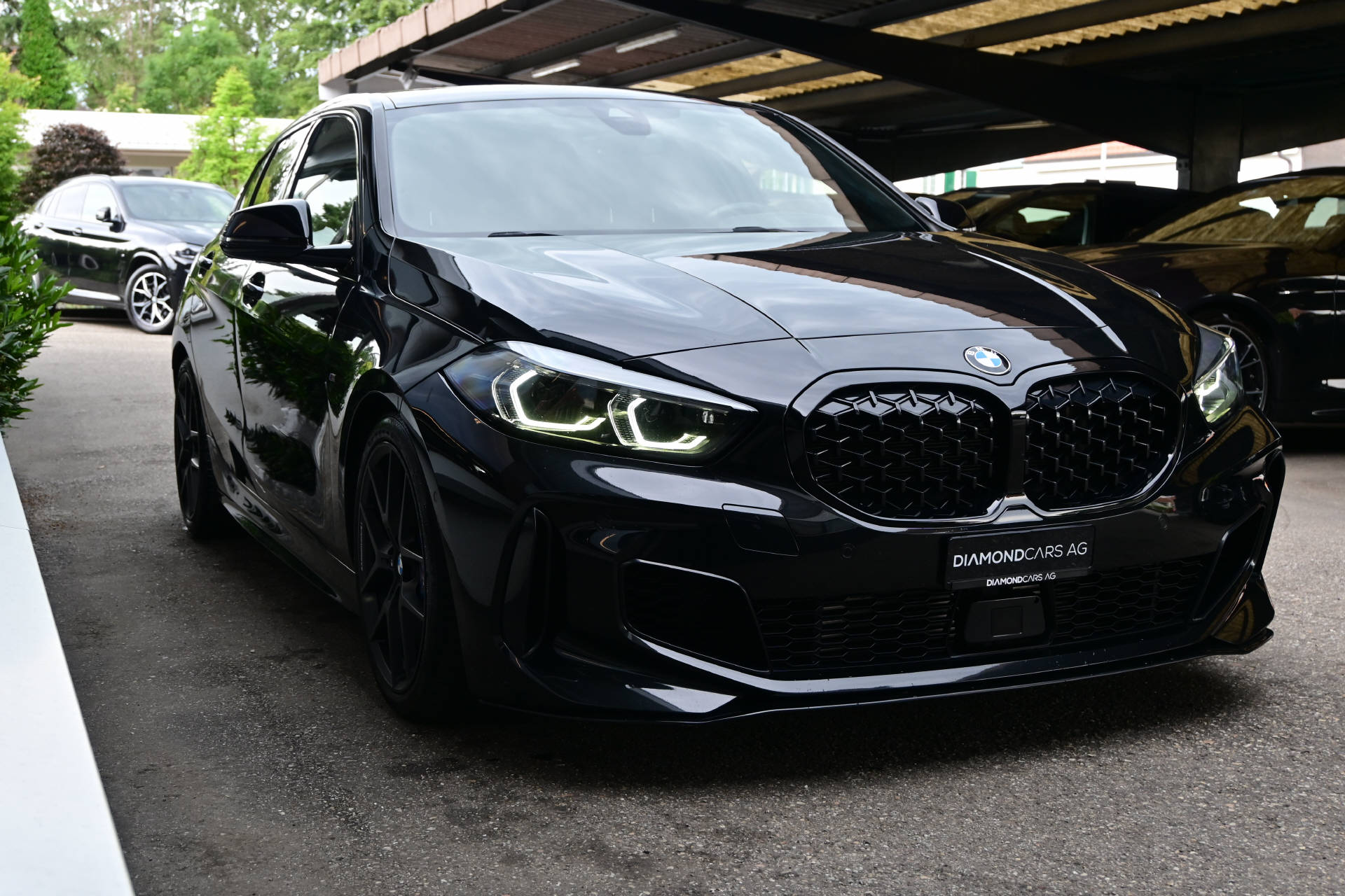 BMW M135i xDrive **M-Performance**-image-2