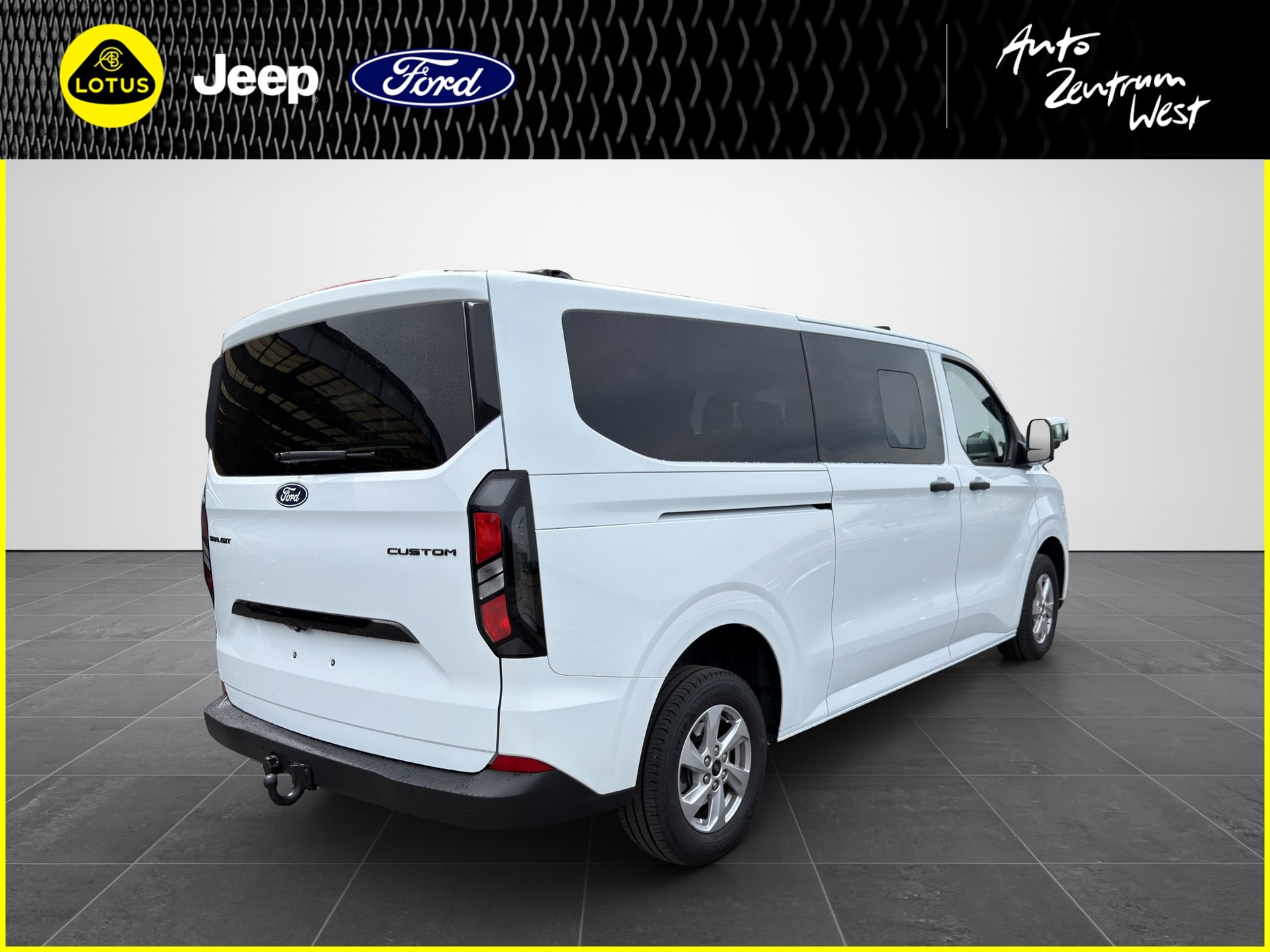 FORD Transit Custom Combi 320 L2H1 Trend Automat-image-4