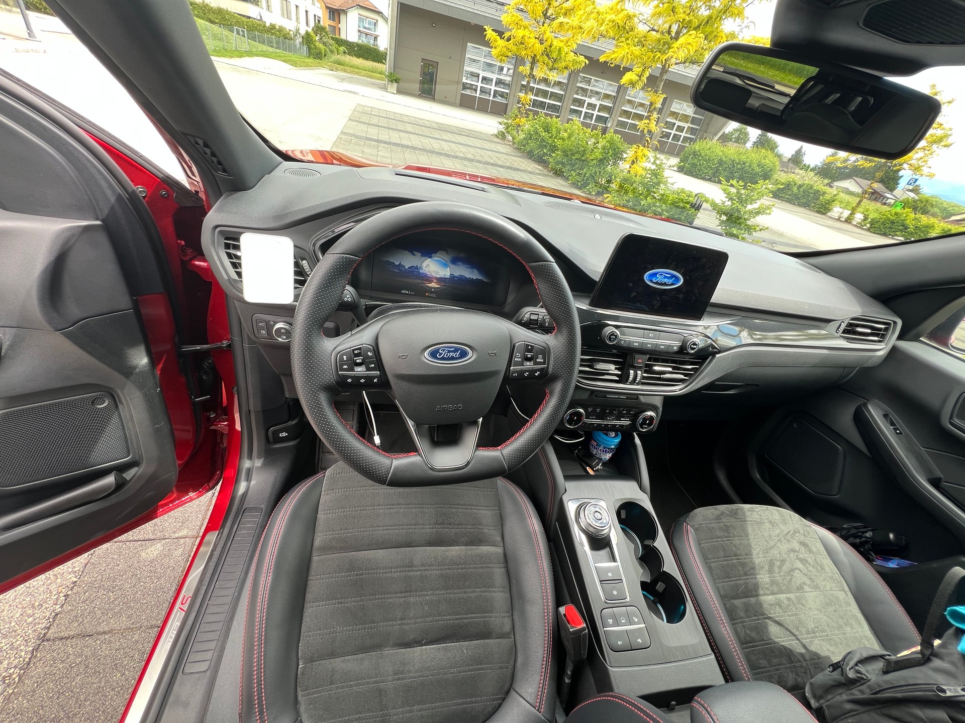 FORD 2.5 Plug-in Hybrid ST-Line X-image-4