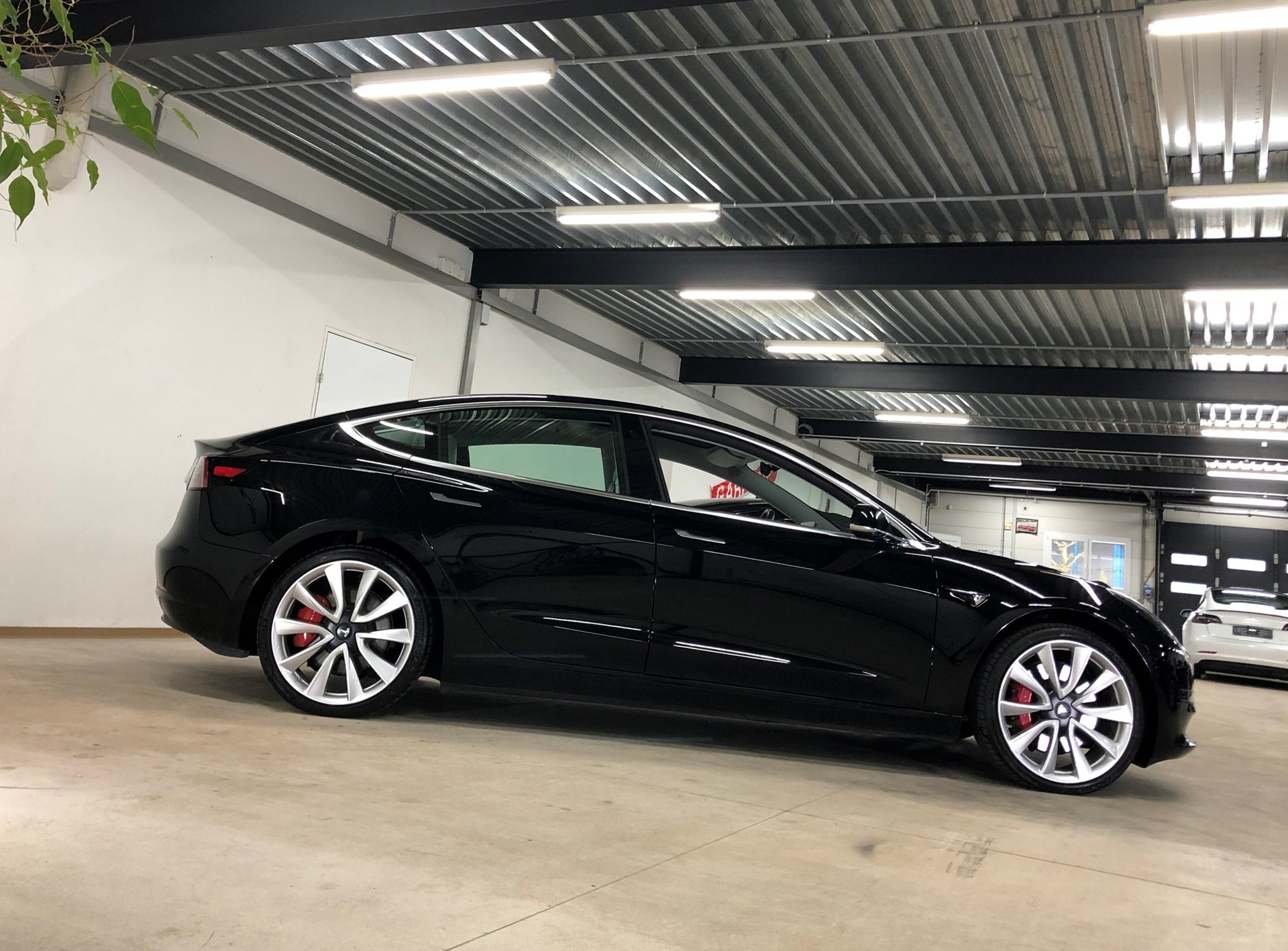 TESLA Model 3 Performance 513PS Dual Motor AWD / Autopilot 3.0 inkl. FSD-image-4