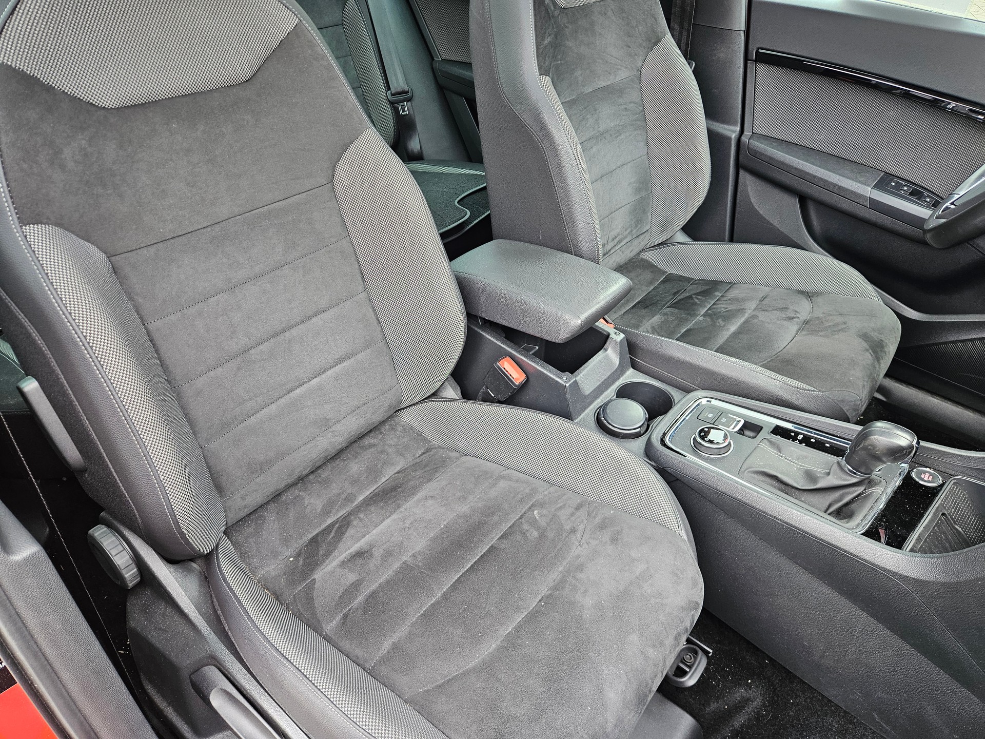 SEAT Ateca 2.0 TDI CR Xcellence 4Drive DSG-image-12
