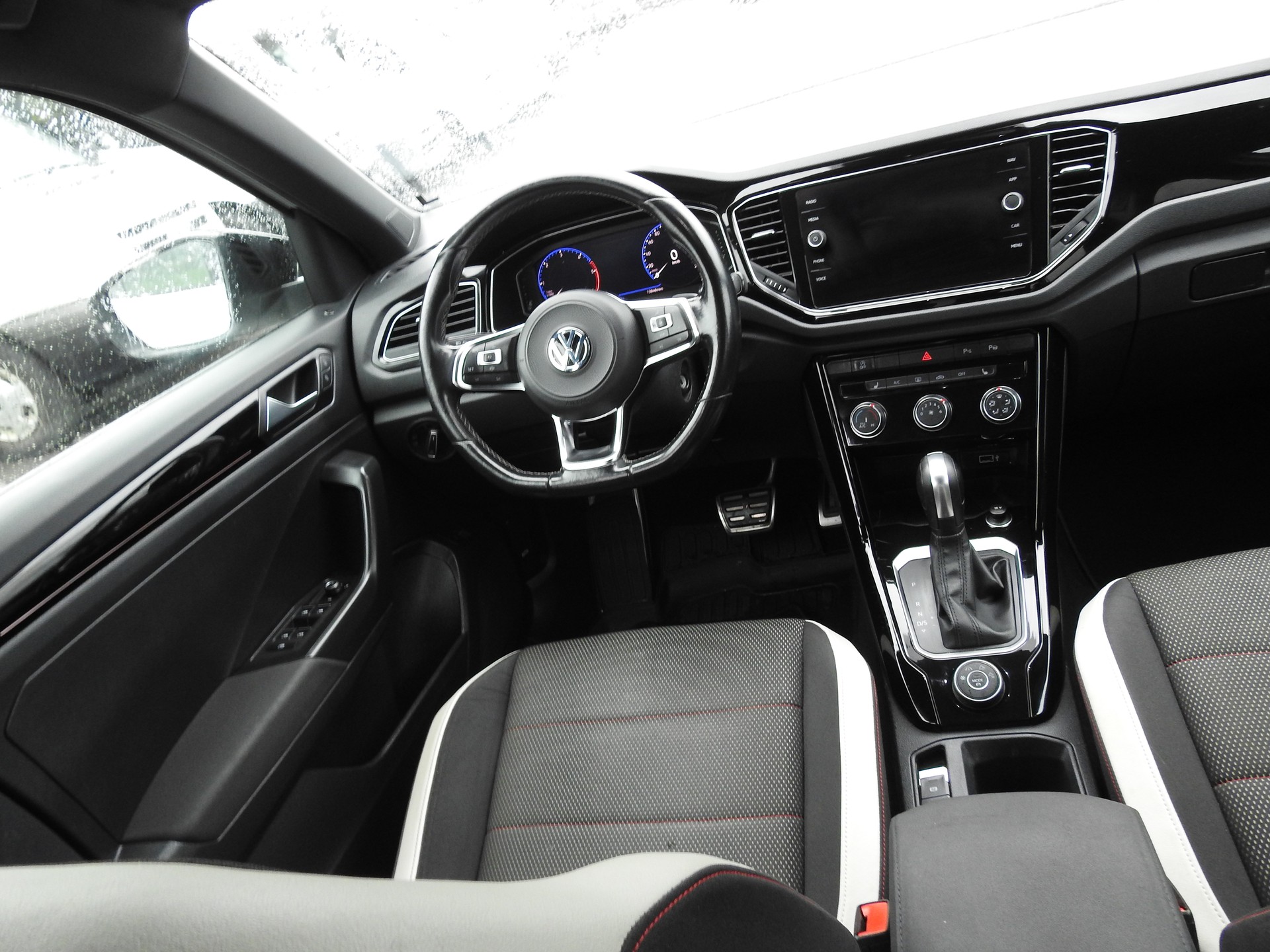 VW T-Roc 2.0 TDI SCR Sport DSG 4Motion-image-17