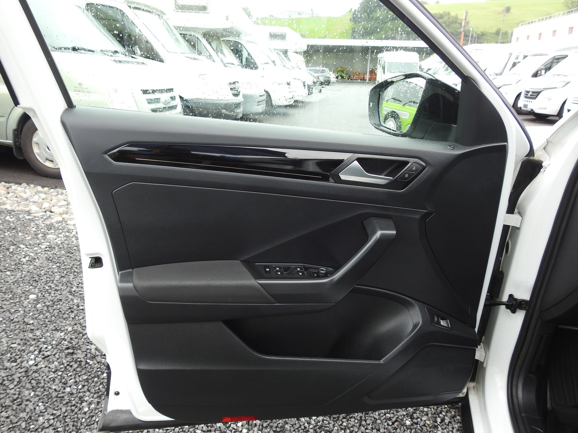VW T-Roc 2.0 TDI SCR Sport DSG 4Motion-image-9