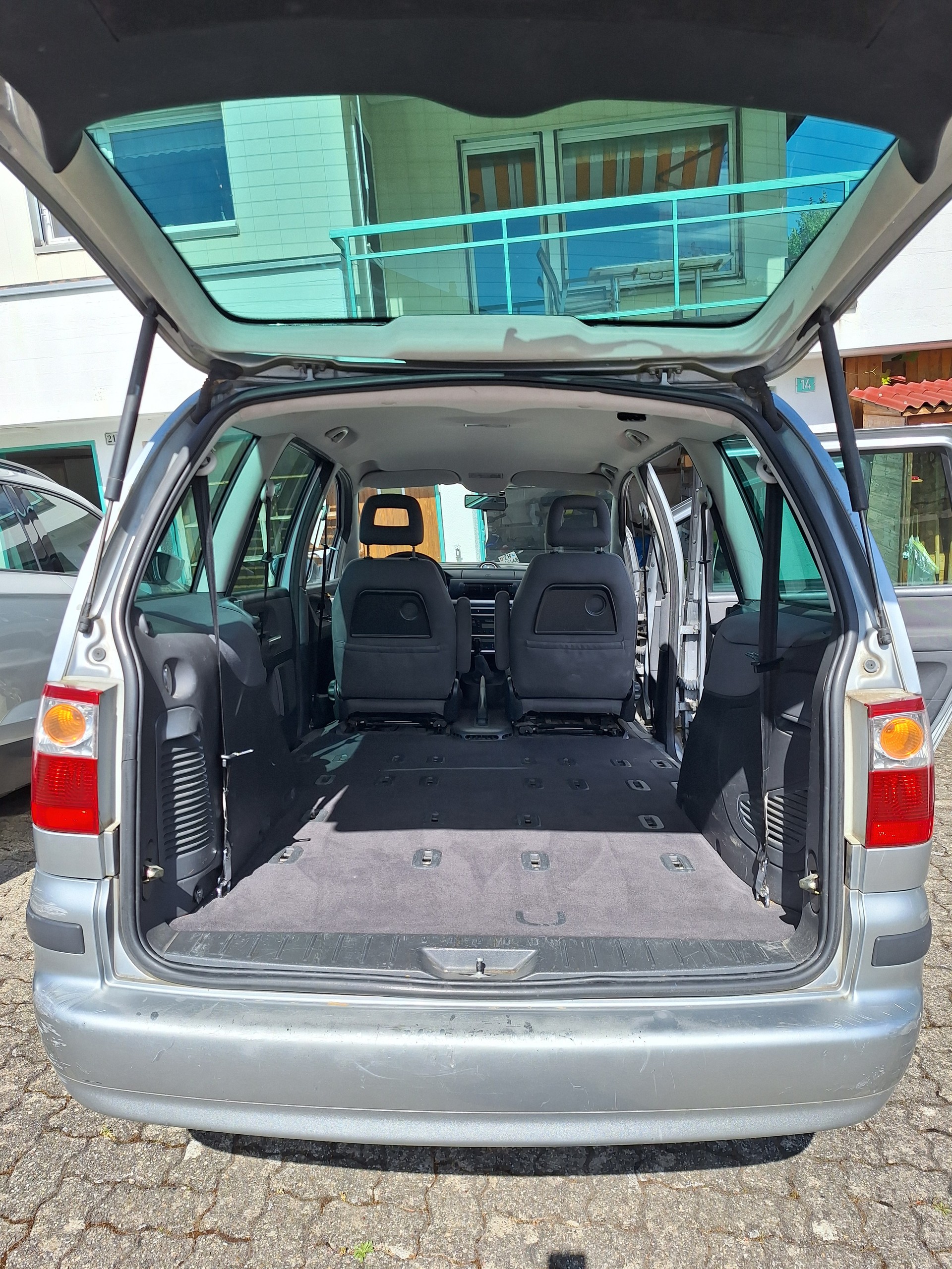 FORD 2.3i 16V Ambiente-image-5
