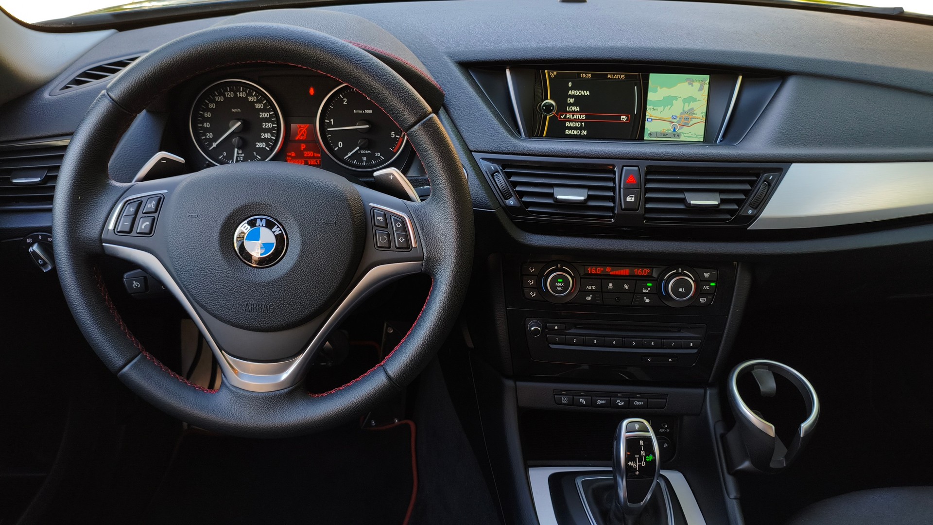 BMW X1 xDrive 25d xLine Steptronic-image-12