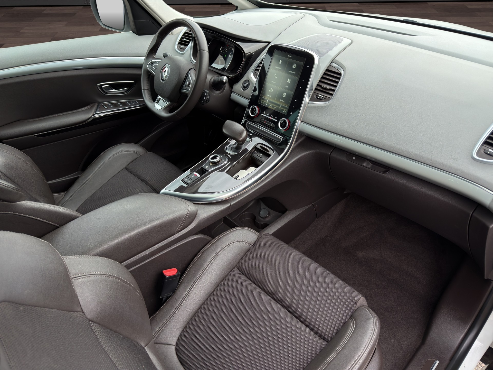 RENAULT Espace 1.6 dCi Intens EDC-image-17
