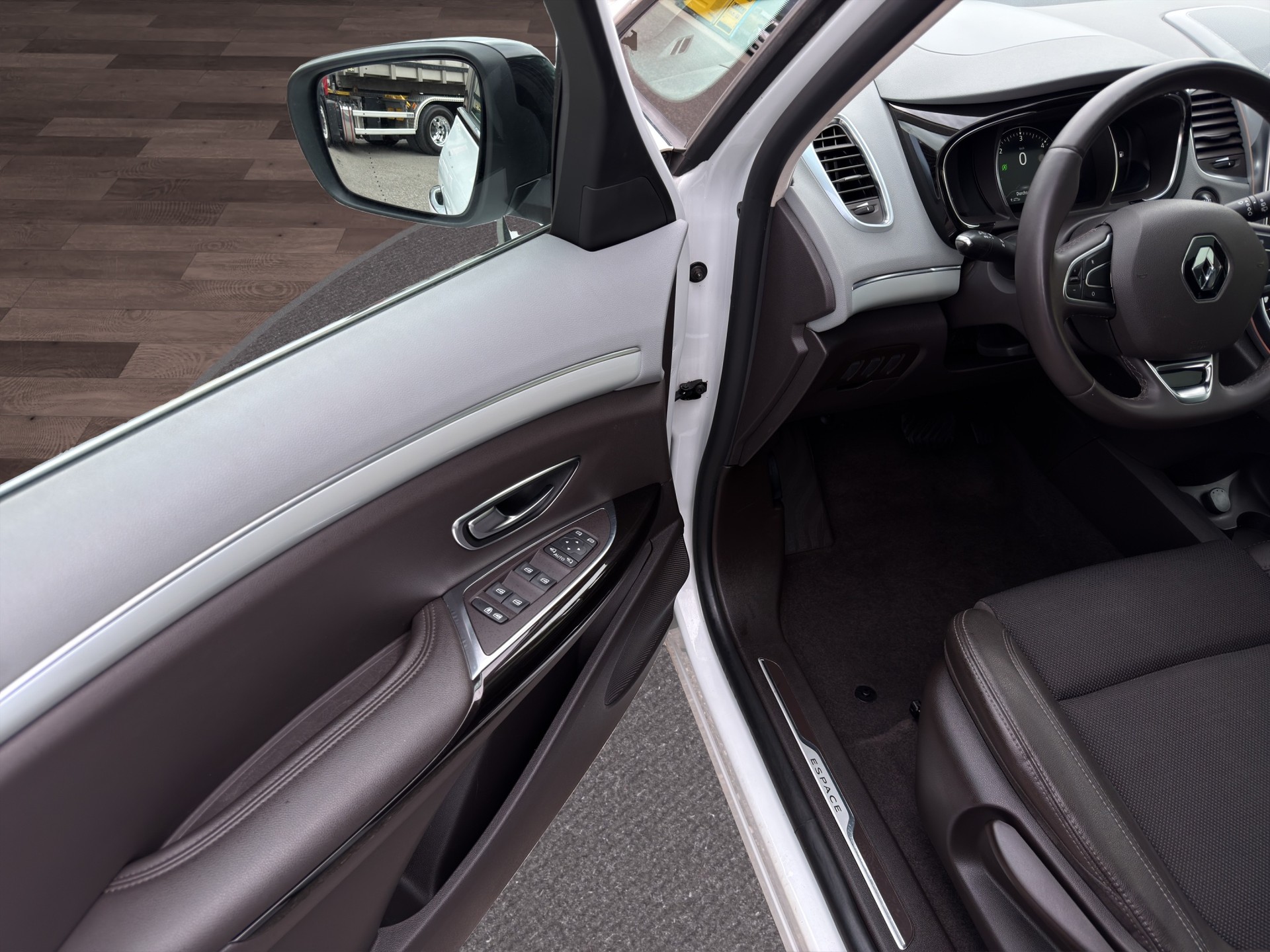 RENAULT Espace 1.6 dCi Intens EDC-image-18