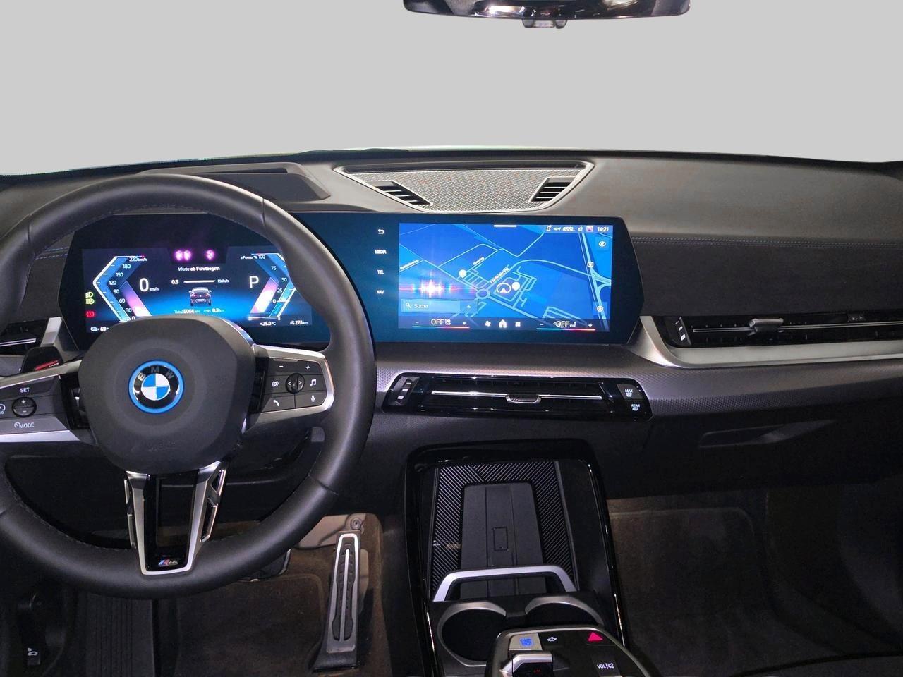 BMW iX2 30 xDrive M Sport-image-12