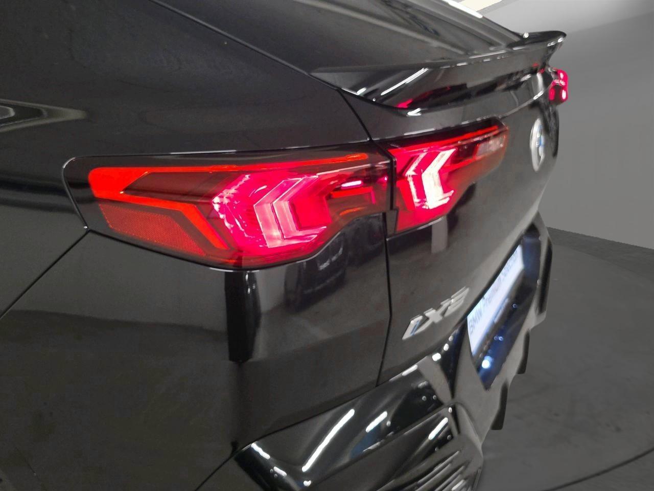 BMW iX2 30 xDrive M Sport-image-26