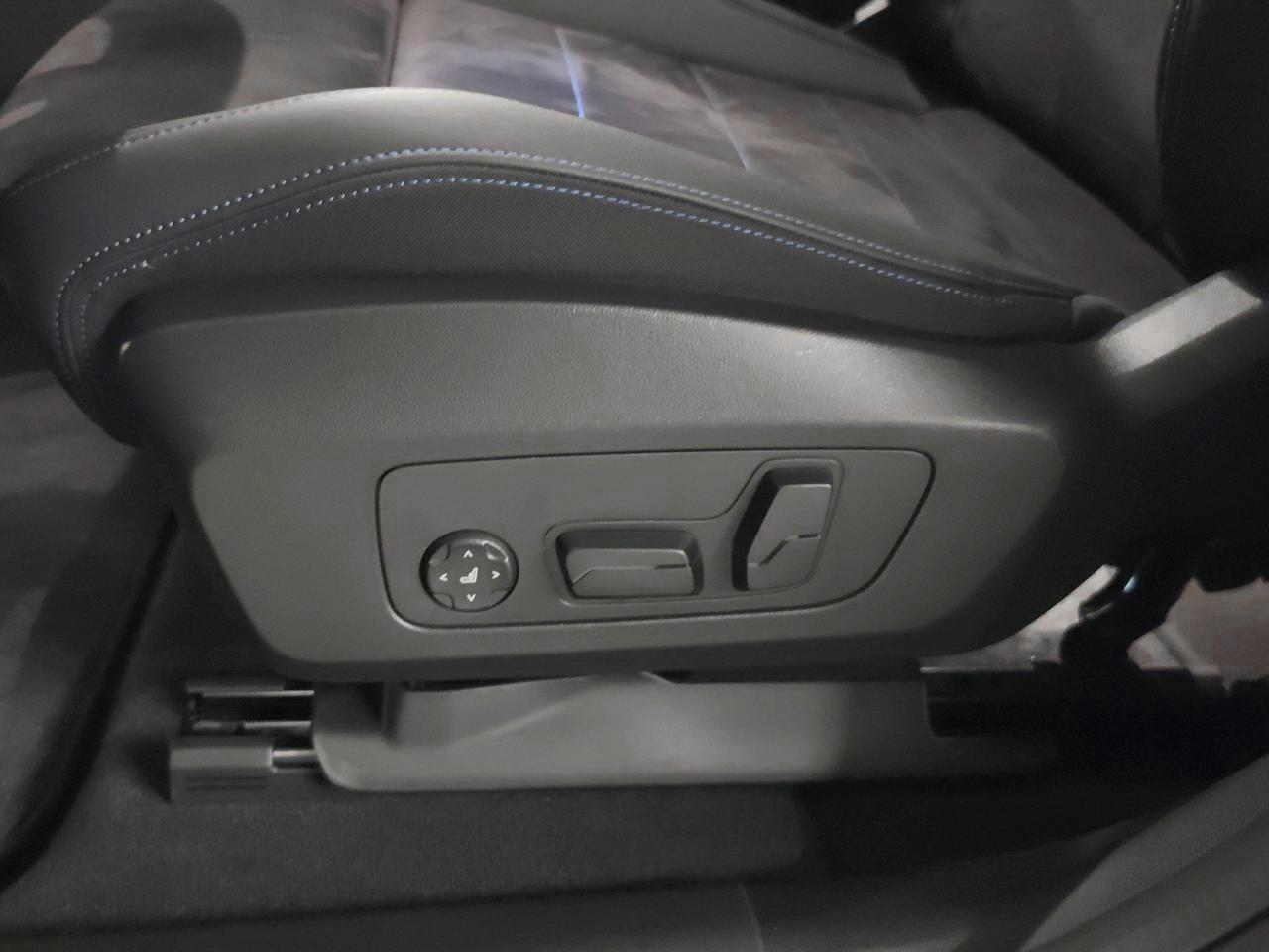 BMW iX2 30 xDrive M Sport-image-20