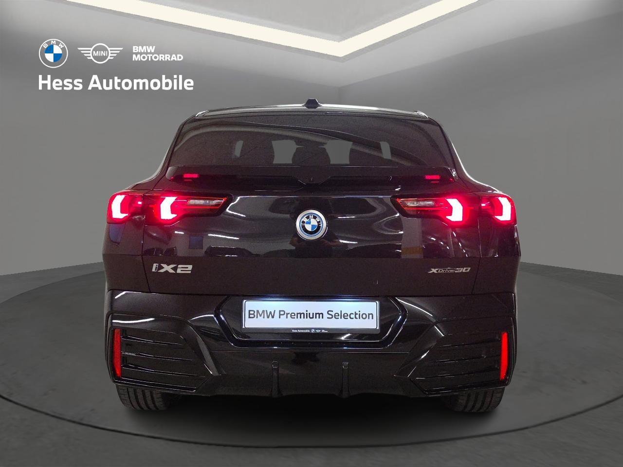 BMW iX2 30 xDrive M Sport-image-7