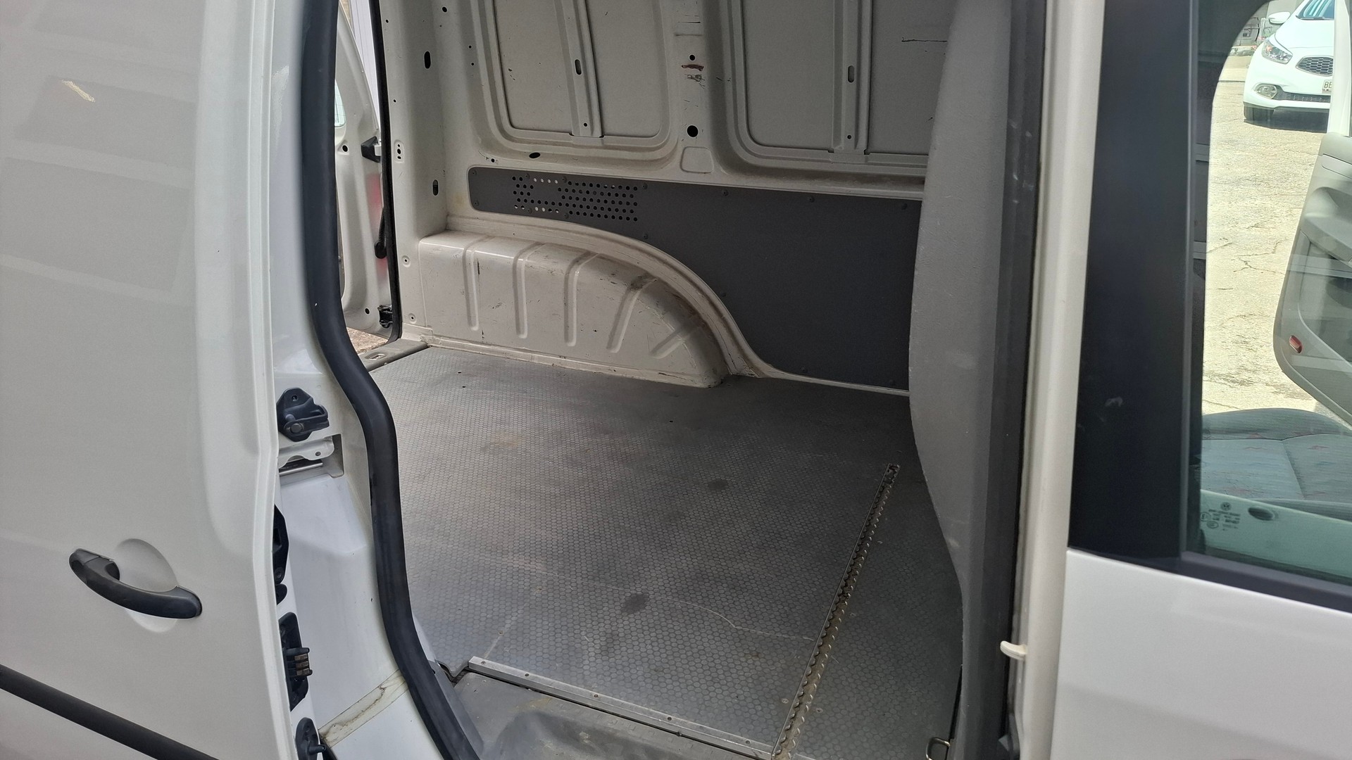 VW Caddy 2.0 EcoFuel-image-23