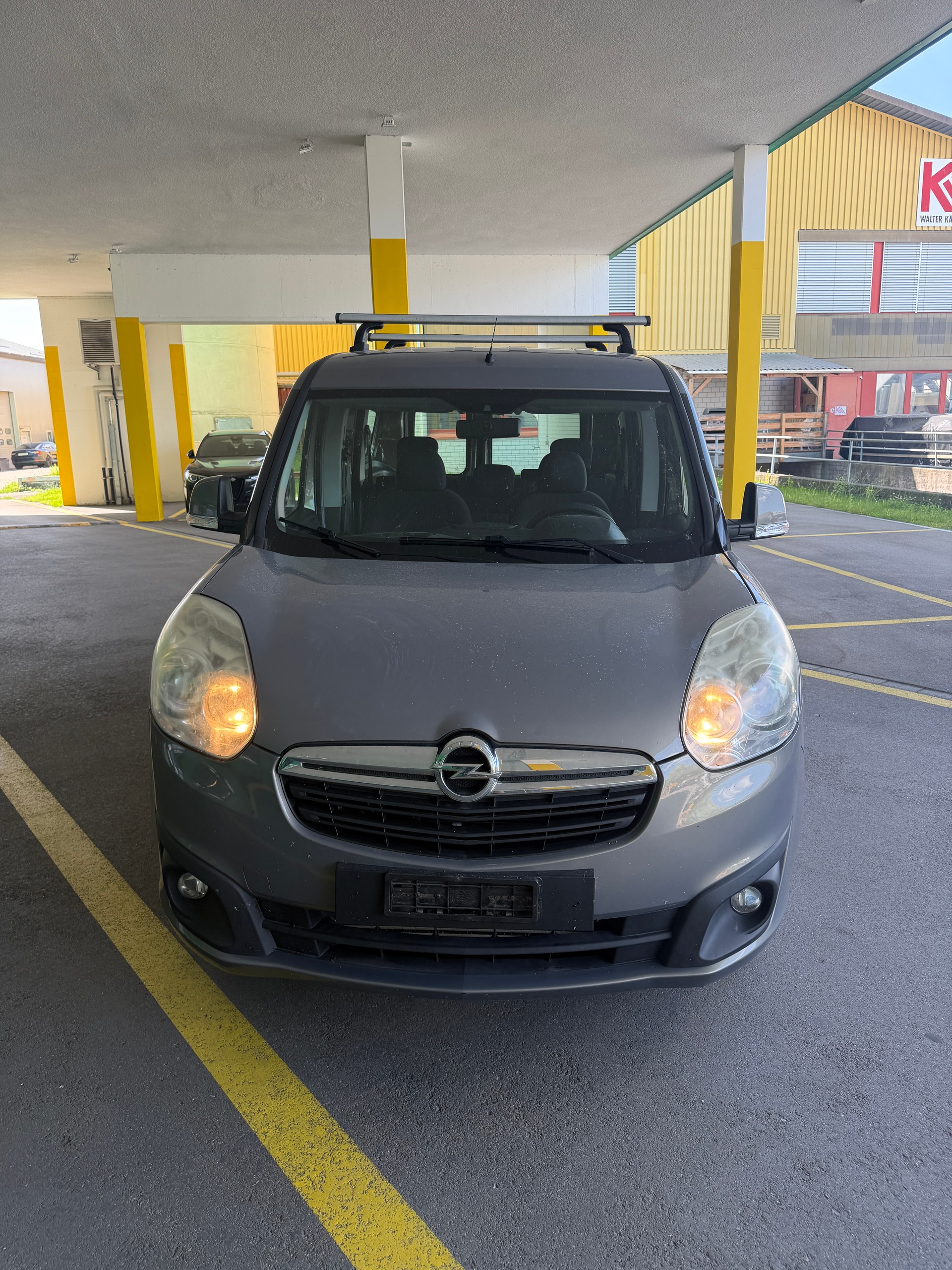 OPEL Combo 2.0 CDTI 2.4 L2H1-image-1