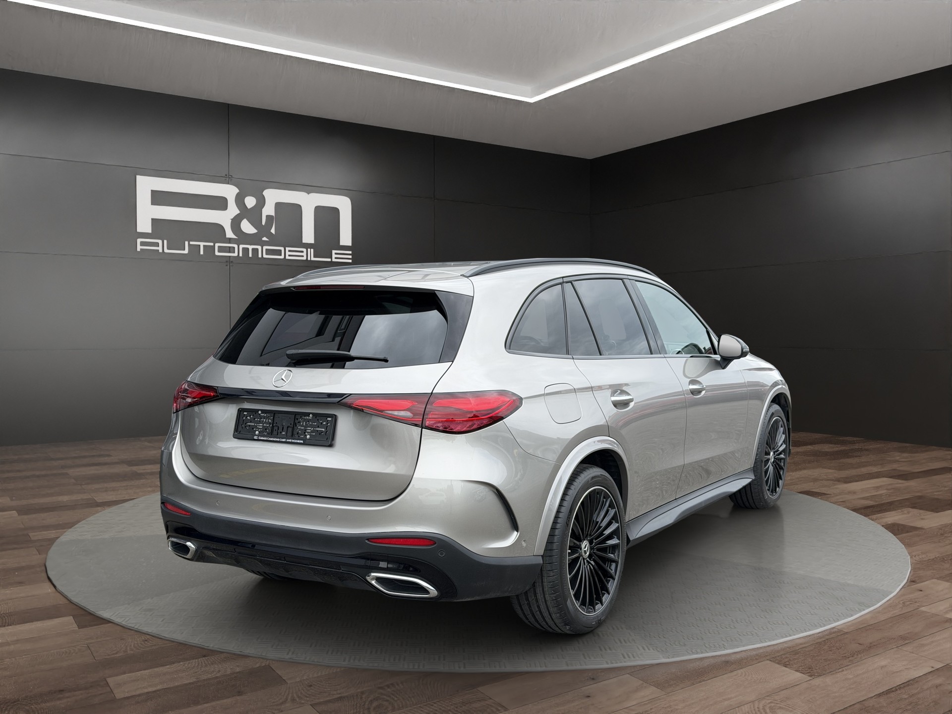 MERCEDES-BENZ GLC 300 d 4Matic AMG Line 9G-Tronic-image-4