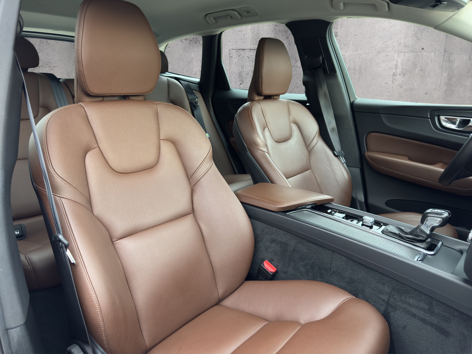 VOLVO XC60 D4 AWD Momentum Geartronic-image-13