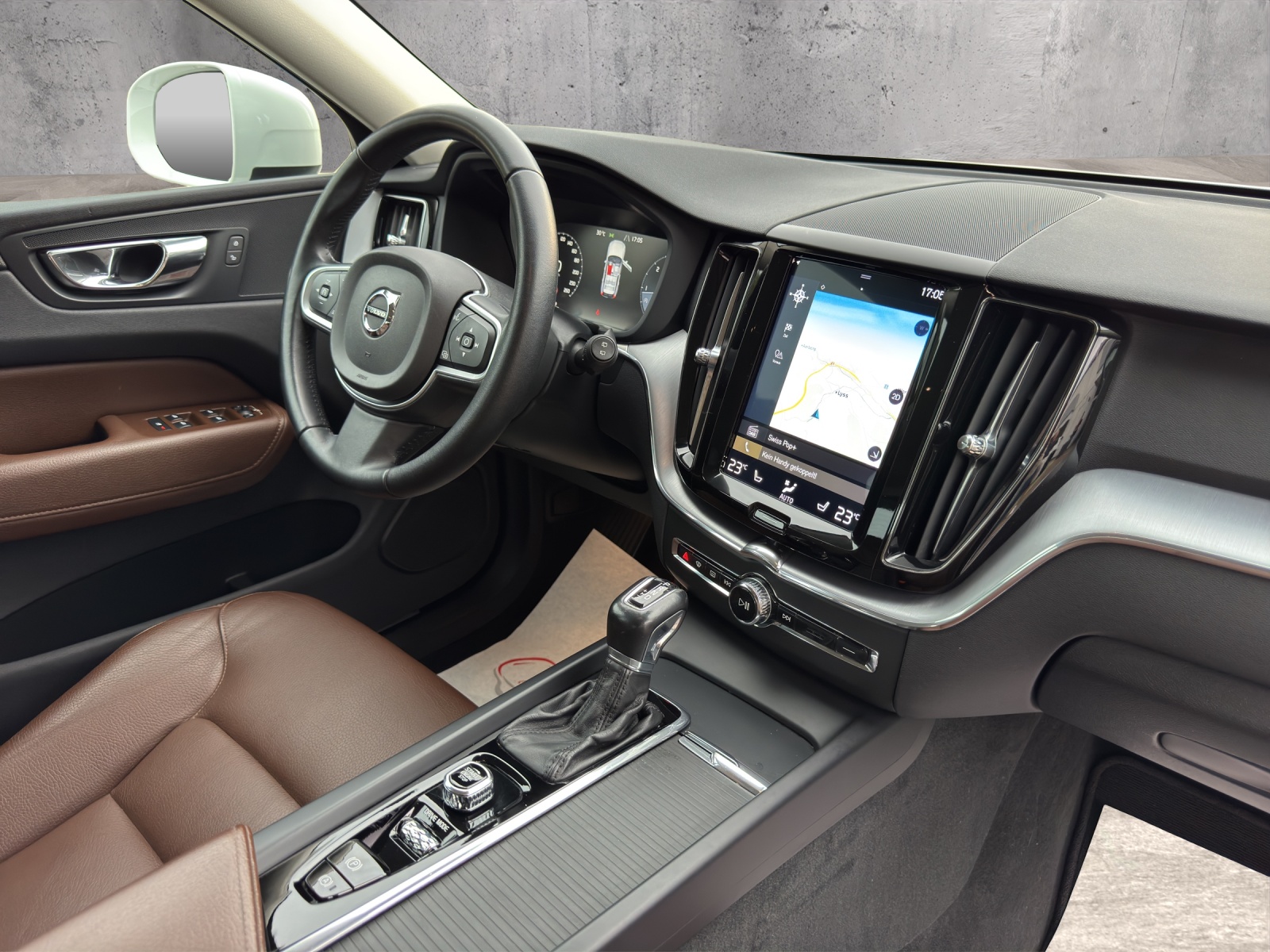 VOLVO XC60 D4 AWD Momentum Geartronic-image-12