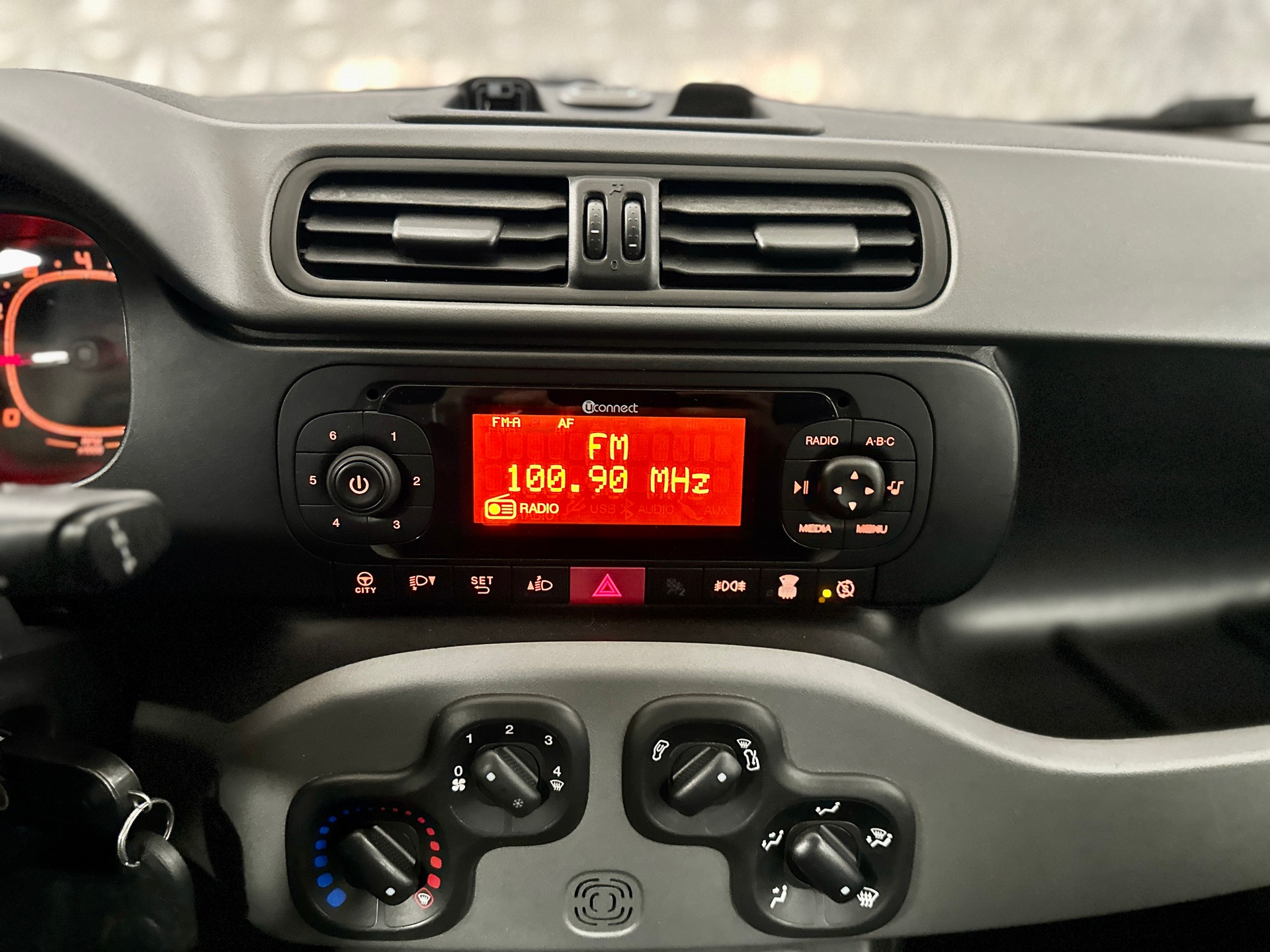 FIAT Panda 0.9 Twinair Turbo 4x4-image-14