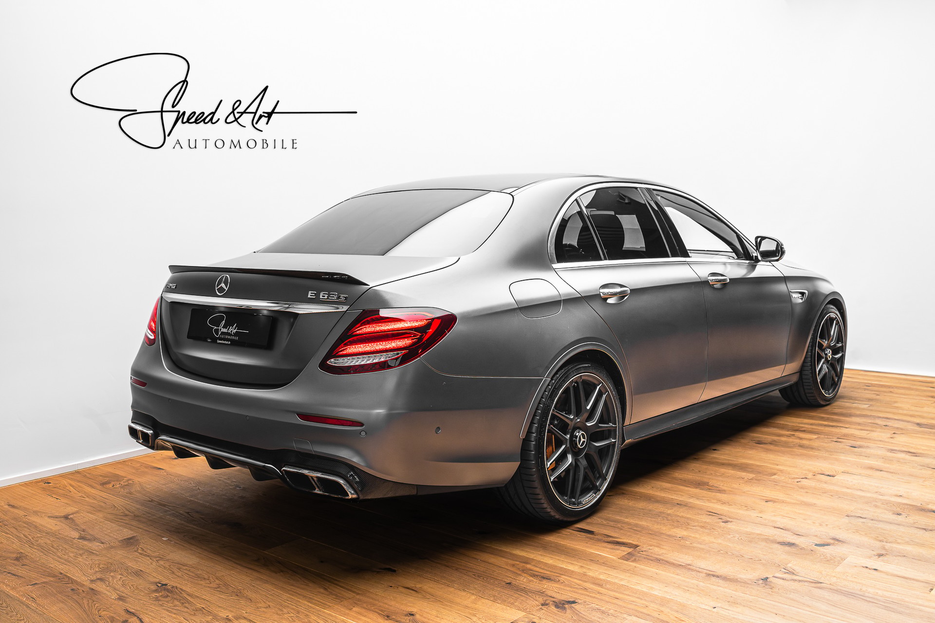 MERCEDES-BENZ E 63 AMG S 4Matic Speedshift MCT | OHNE OPF | CARBON PAKET 1&2| MAGNO GRAU-image-3