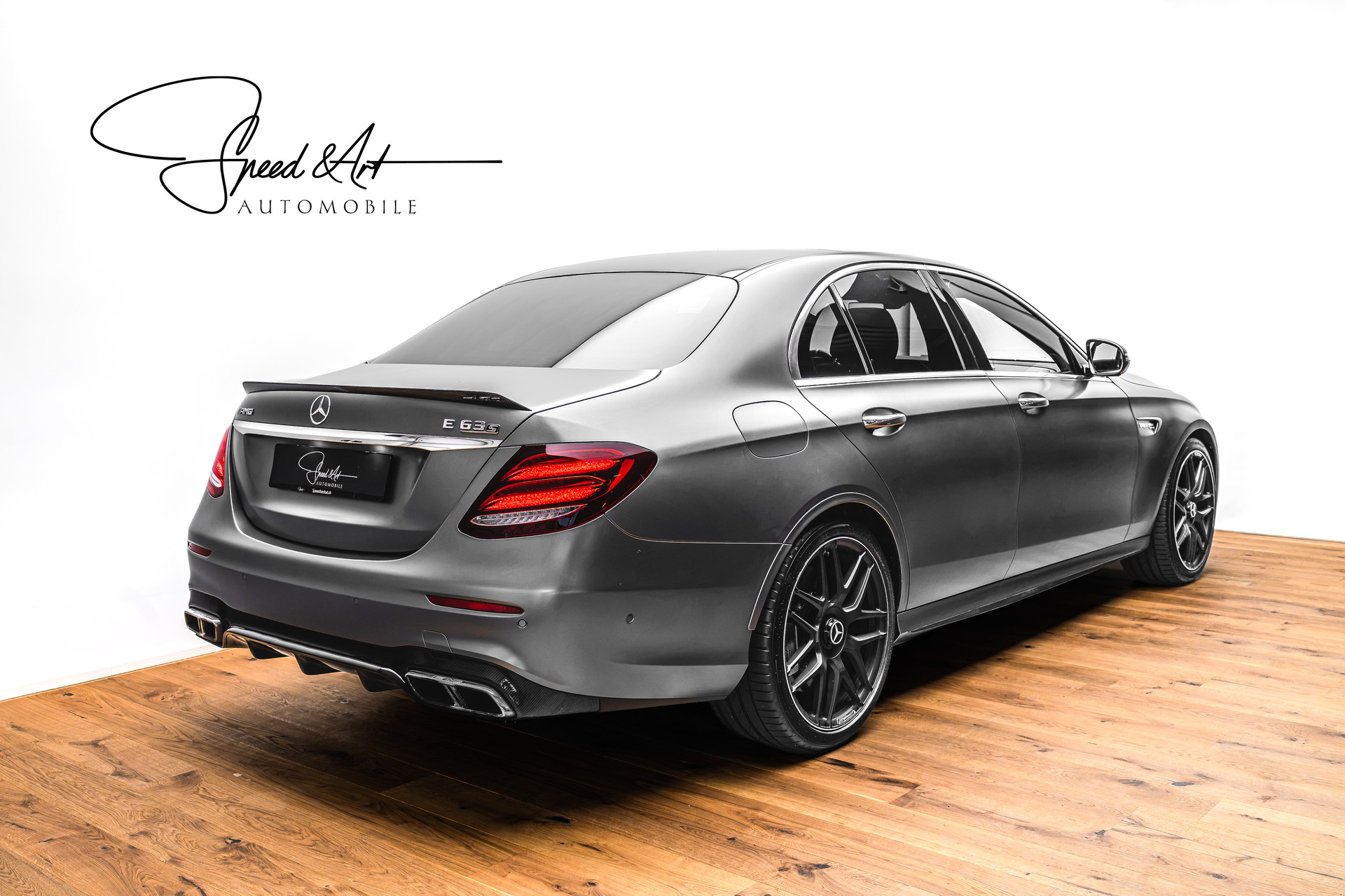 MERCEDES-BENZ E 63 AMG S 4Matic Speedshift MCT | OHNE OPF | CARBON PAKET 1&2| MAGNO GRAU-image-3