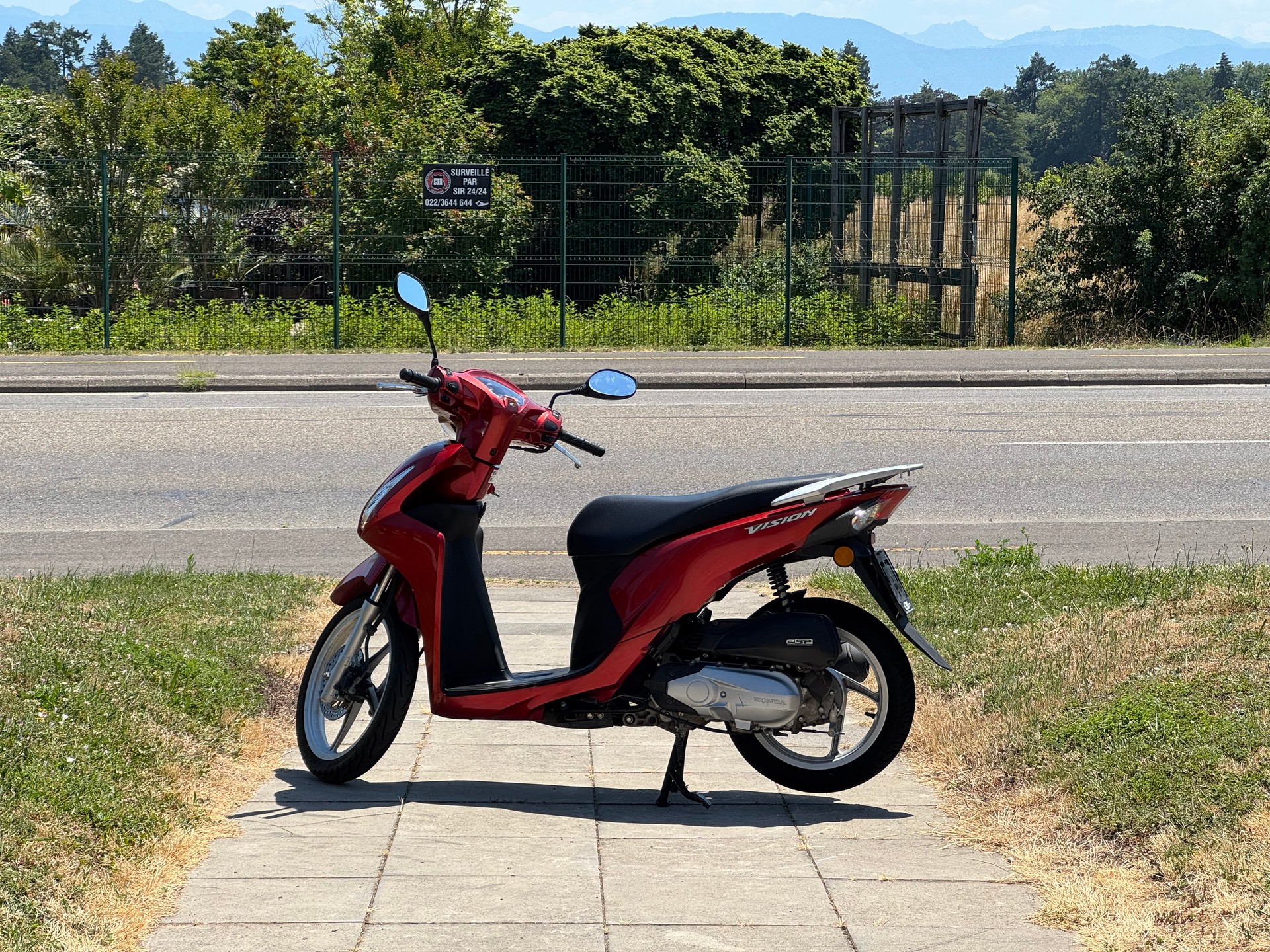 HONDA NSC Vision 110 16''-showroom-element-3