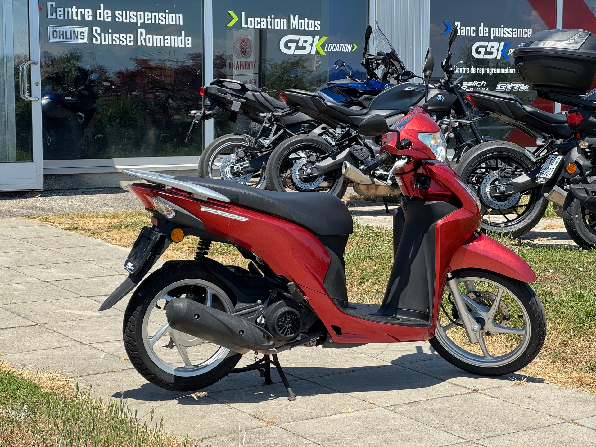 HONDA NSC Vision 110 16''-showroom-element-1