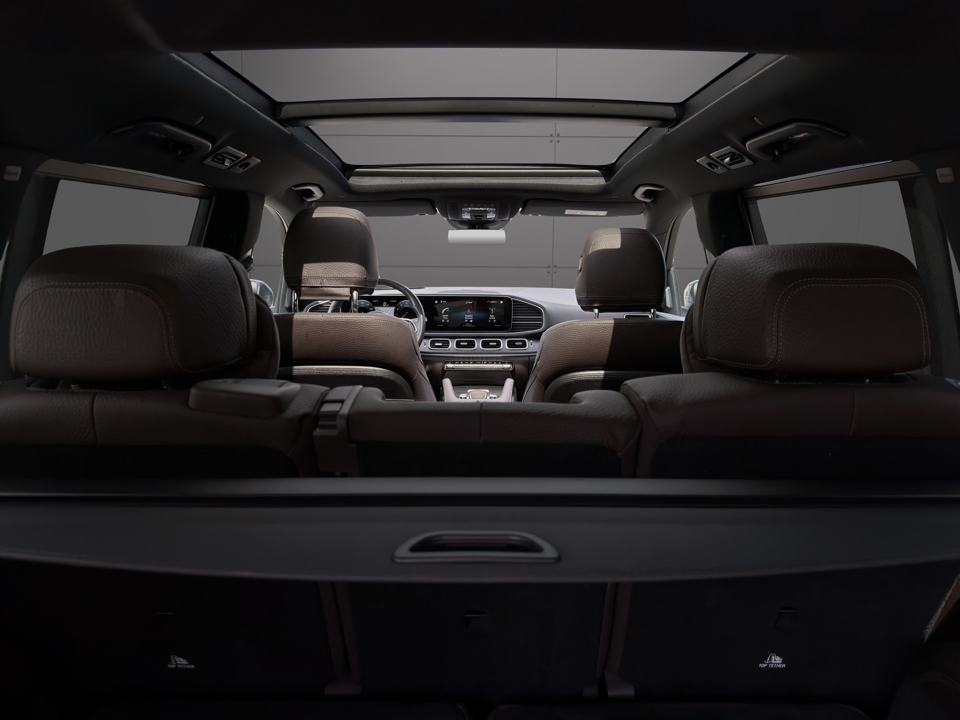 MERCEDES-BENZ GLS 580 4Matic AMG Line 9G-Tronic-image-12