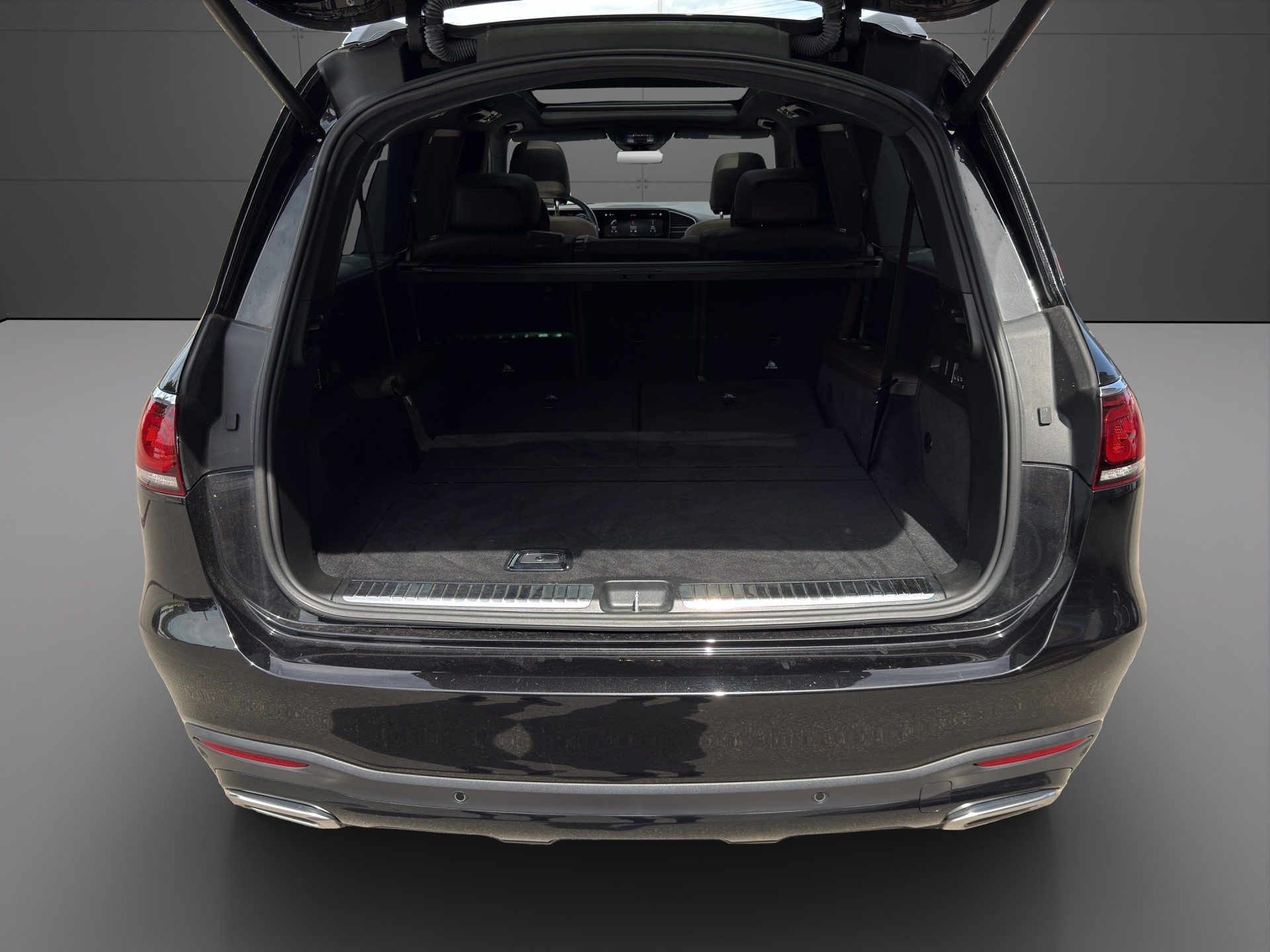 MERCEDES-BENZ GLS 580 4Matic AMG Line 9G-Tronic-image-3